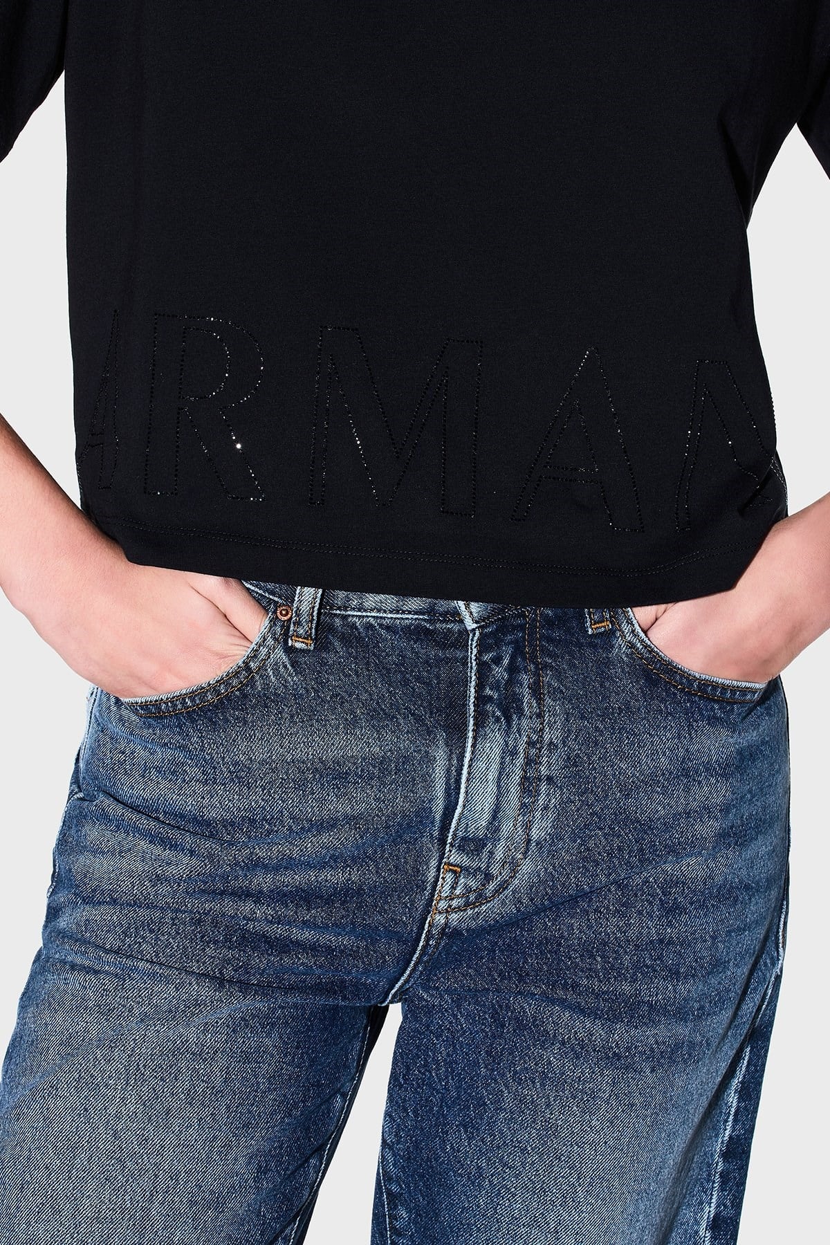 Armani Exchange Armani Exchange Kadın Kısa Kol Bisiklet Yaka Bel Kısmı Büyük ARMANI Yazı Desen Pamuklu Siyah T-Shirt XW001709 AF17172-UC001