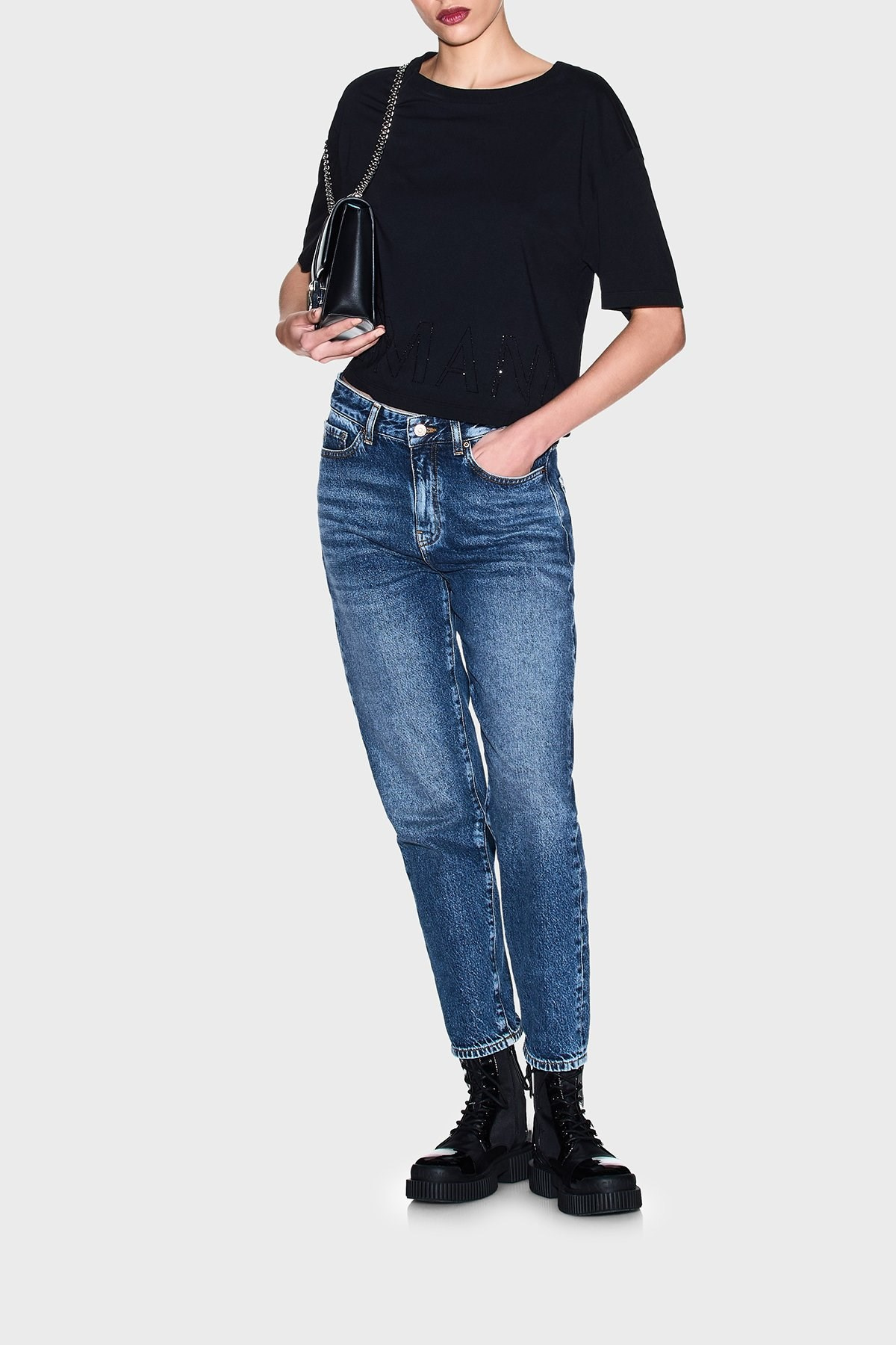 Armani Exchange Armani Exchange Kadın Kısa Kol Bisiklet Yaka Bel Kısmı Büyük ARMANI Yazı Desen Pamuklu Siyah T-Shirt XW001709 AF17172-UC001