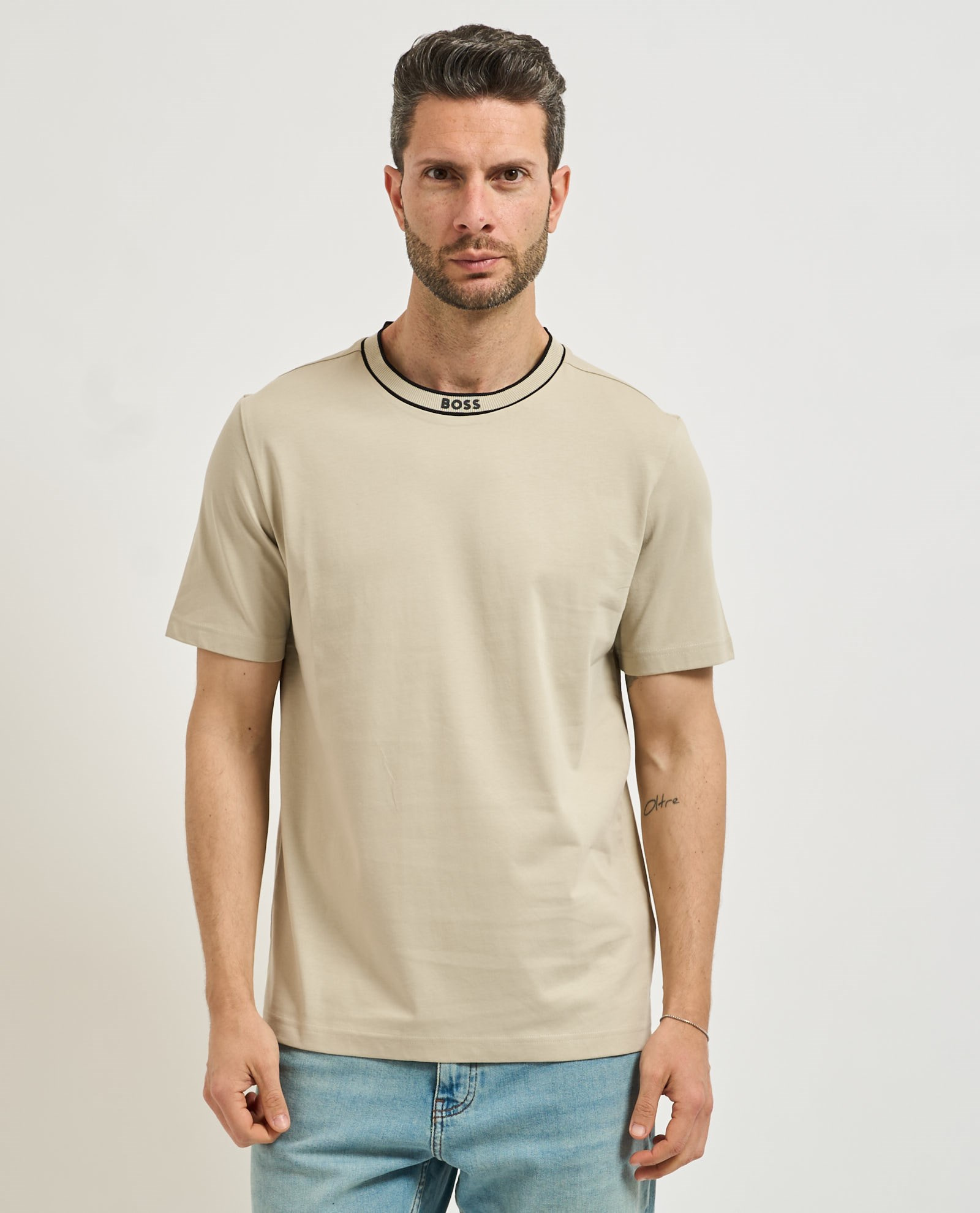 BOSS  BOSS Erkek Logolu Yuvarlak Yakalı %100 Pamuklu Kısa Kollu Bej T-Shirt 50554862-272