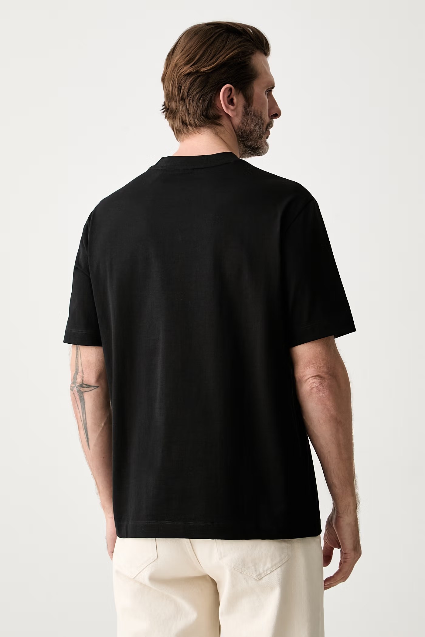 BOSS  BOSS Erkek Normal Kesim Nefes Alabilen Organik Pamuklu Desenli Kısa Kollu Siyah T-Shirt 50565606-002