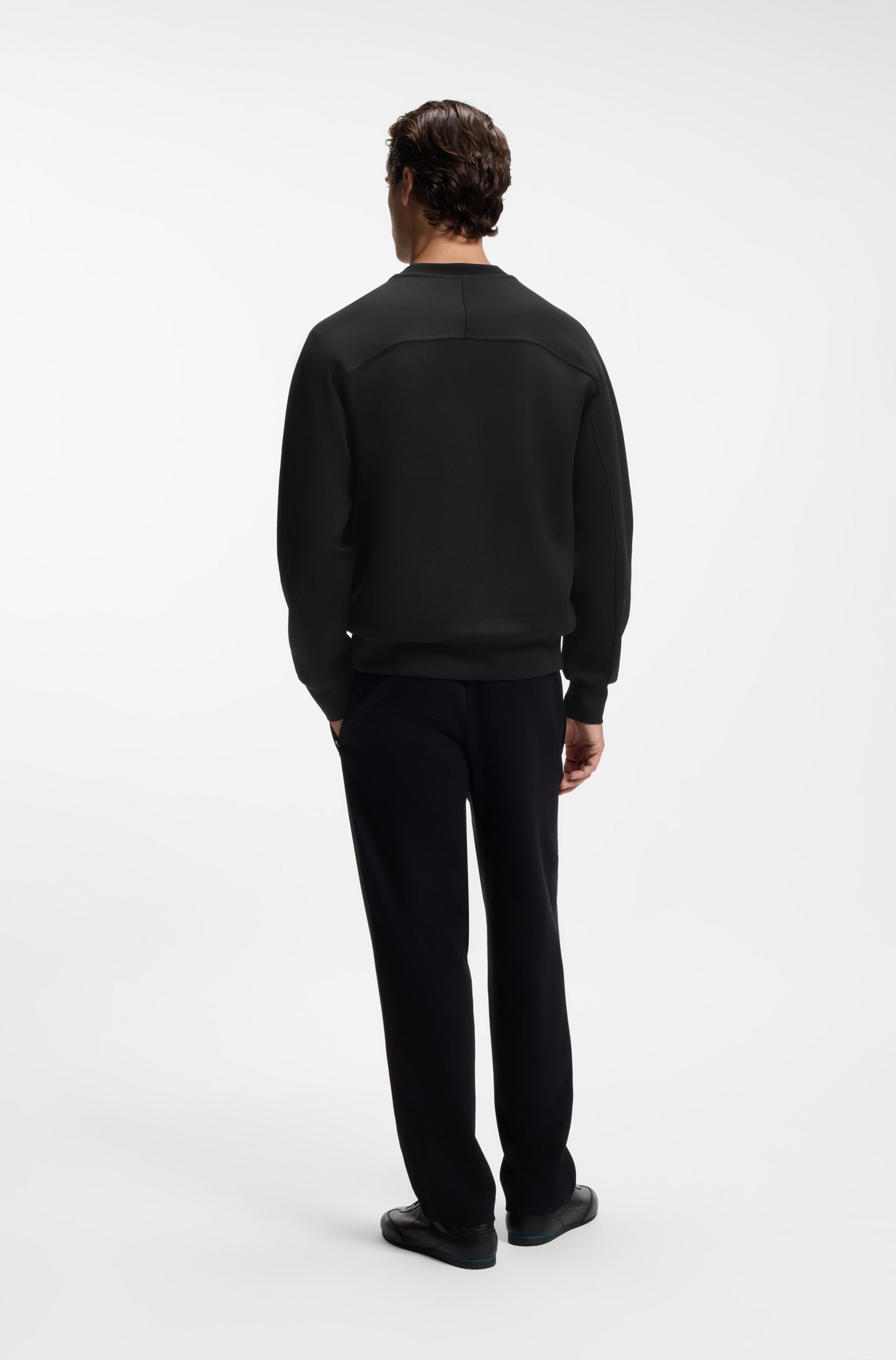 BOSS  BOSS Erkek Normal Kesim Pamuklu Logo Etiketli Yuvarlak Yakalı Uzun Kollu Siyah Sweatshirt 50565041-001