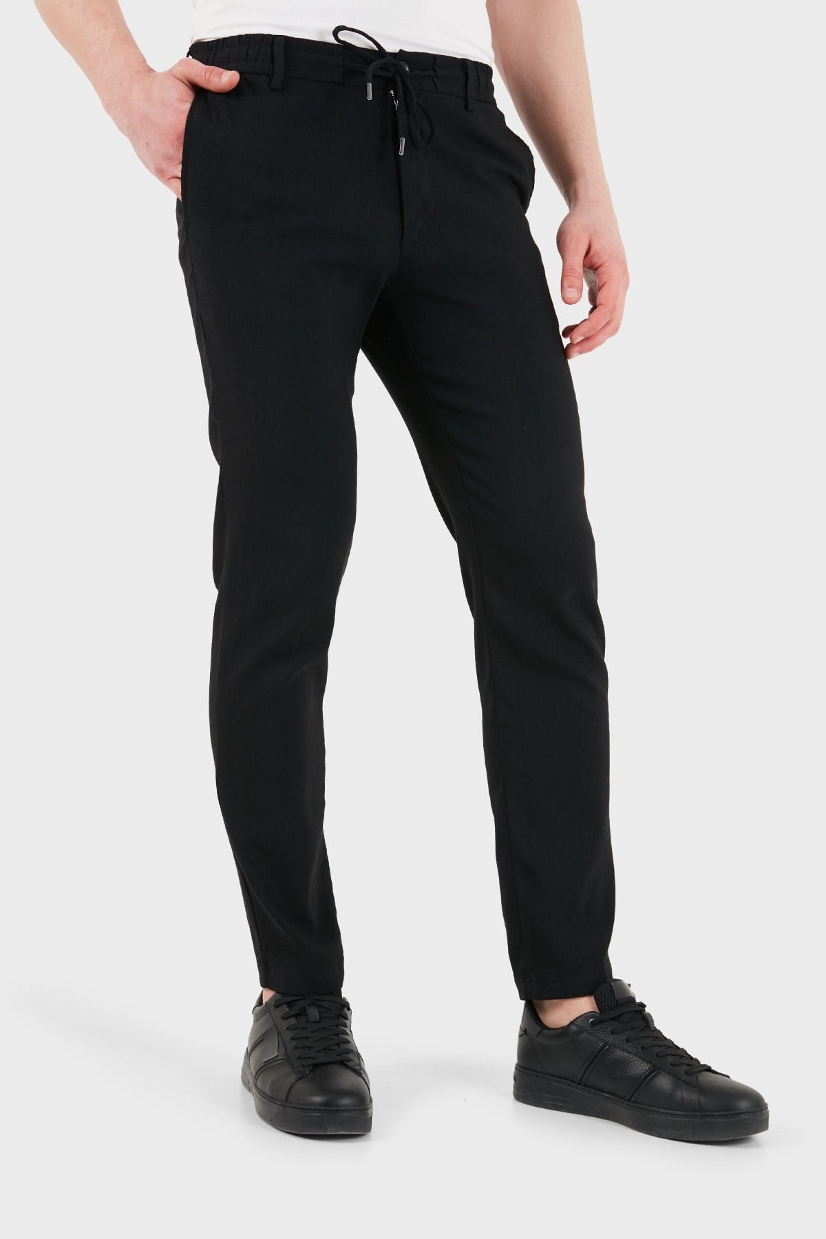 BOSS  BOSS Erkek Pamuklu Regular Fit Normal Bel Daralan Paça Siyah Pantolon 50557859-001