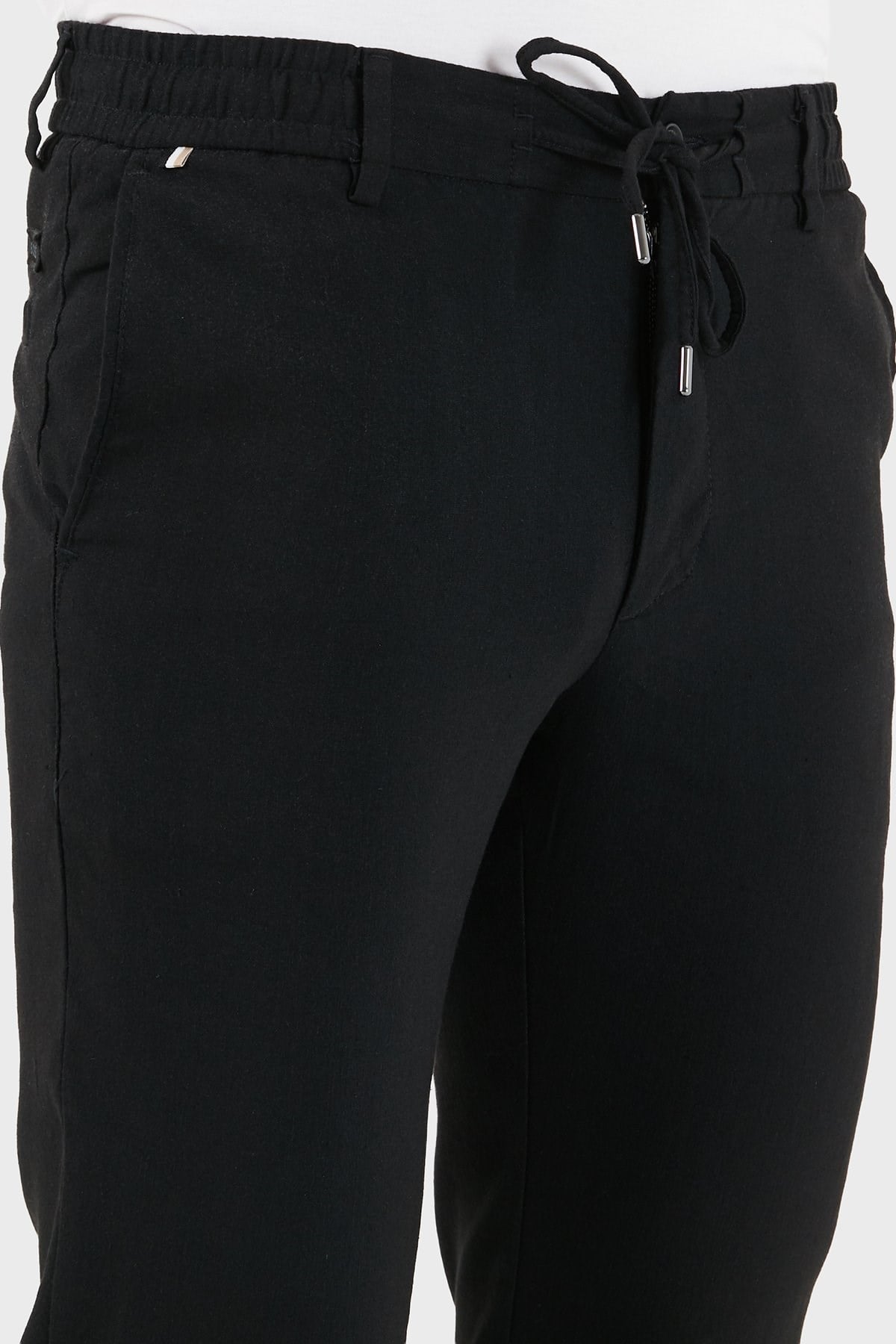 BOSS  BOSS Erkek Pamuklu Regular Fit Normal Bel Daralan Paça Siyah Pantolon 50557859-001