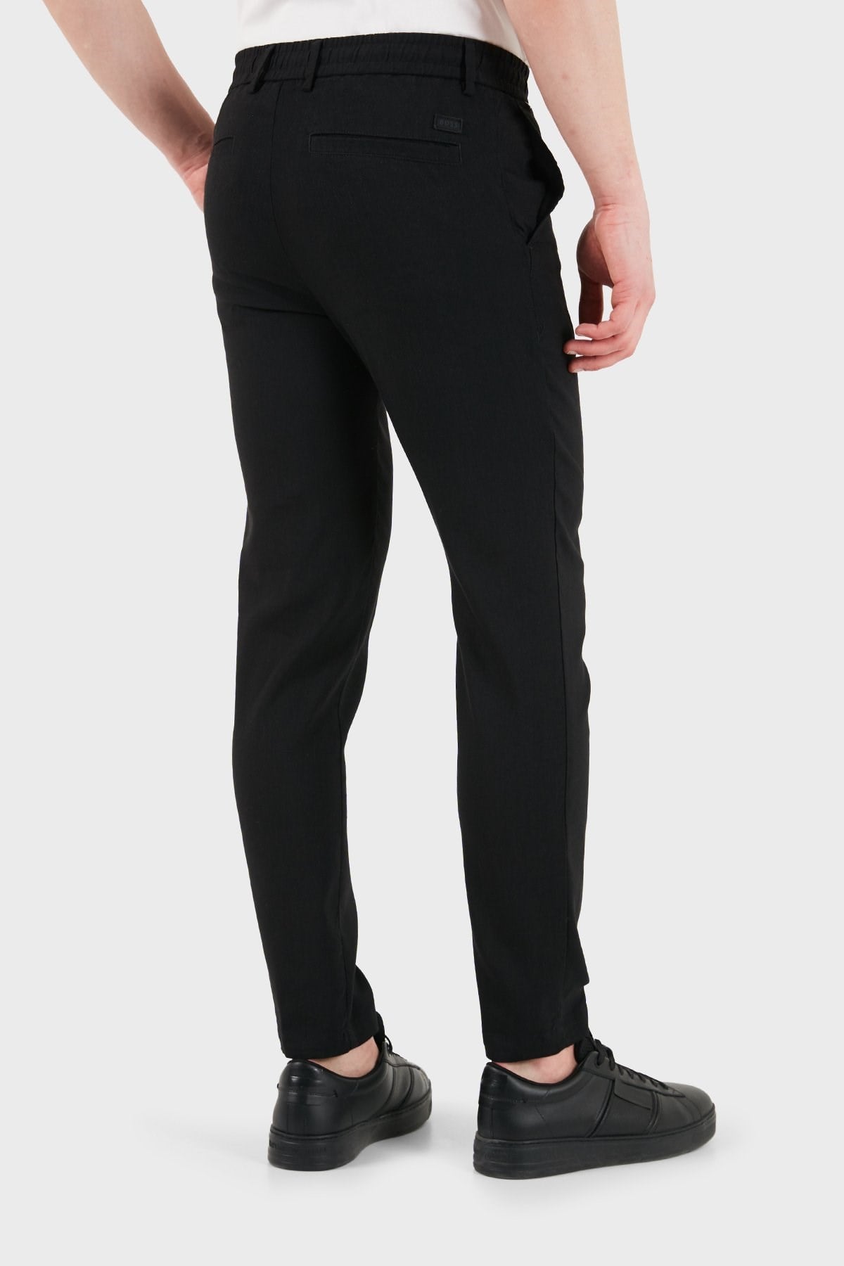 BOSS  BOSS Erkek Pamuklu Regular Fit Normal Bel Daralan Paça Siyah Pantolon 50557859-001