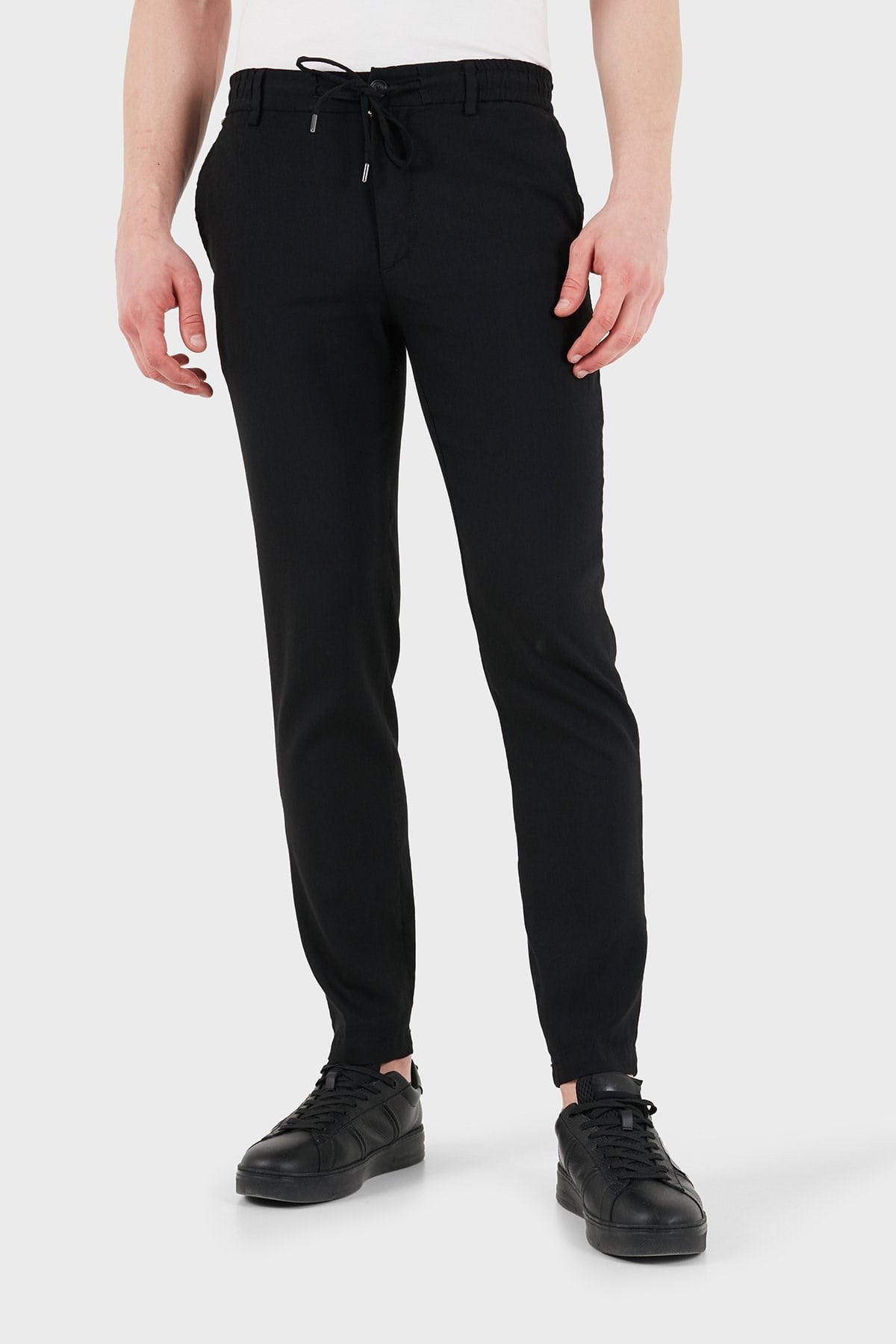 BOSS  BOSS Erkek Pamuklu Regular Fit Normal Bel Daralan Paça Siyah Pantolon 50557859-001