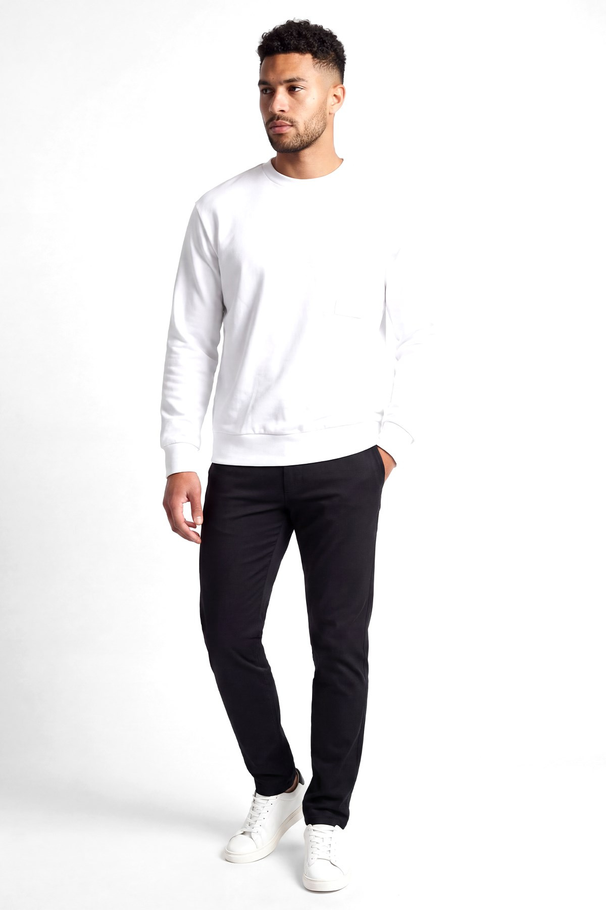 BOSS  BOSS Erkek Rahat Kalıp Logo Etiketli Yuvarlak Yakalı Pamuklu Uzun Kollu Beyaz Sweatshirt 50564103-100