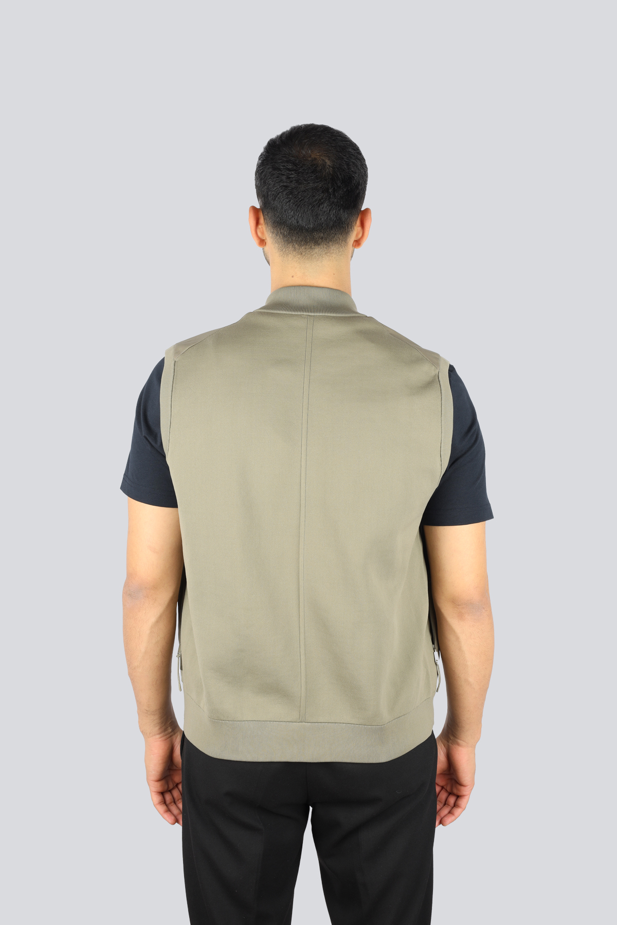 BOSS  BOSS Erkek Regular Fit Kolsuz  Nefes Alabilen Kırışmayan Kumaş Suya ve Rüzgara Dayanıklı 245 Yelek 50543164-245