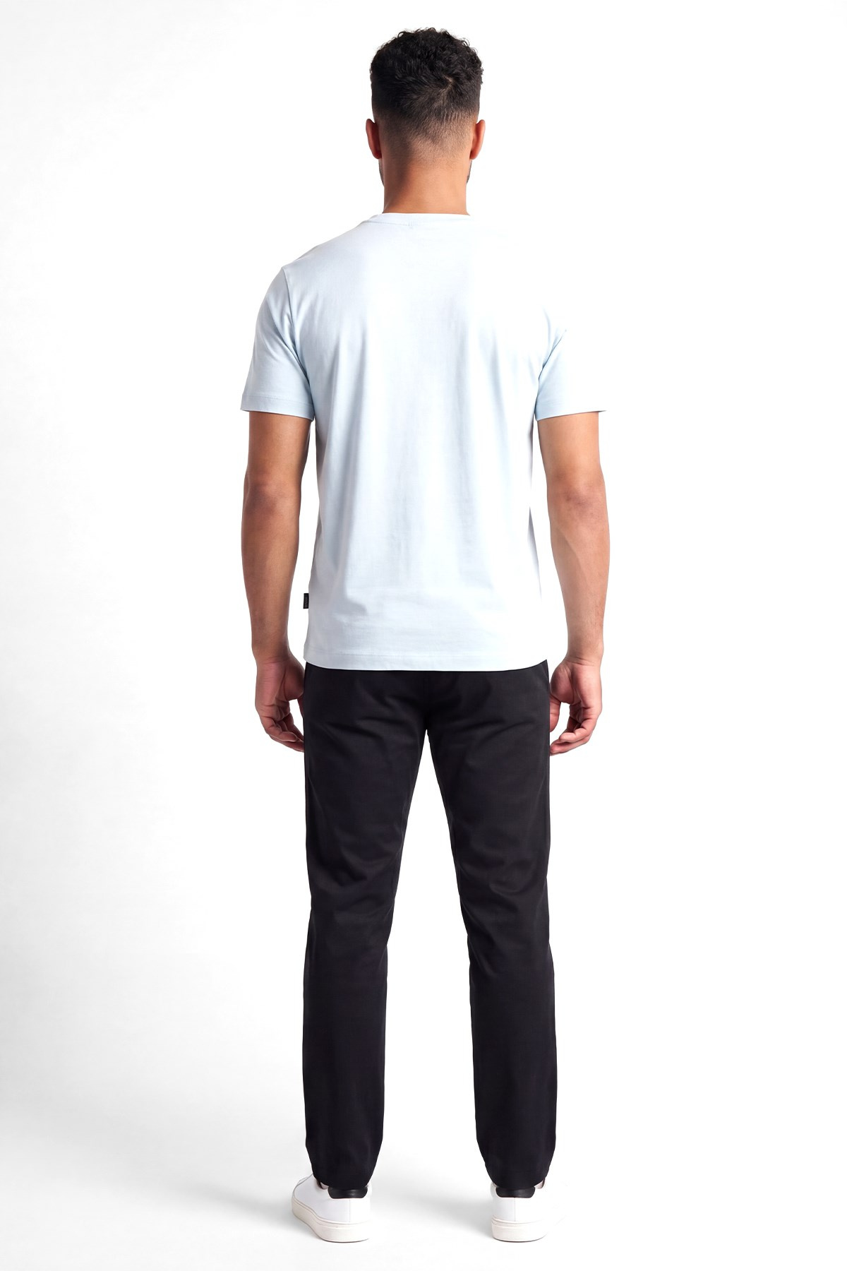 BOSS  BOSS Erkek Regular Fit Yuvarlak Yakalı Logo Detaylı Pamuklu Kısa Kollu Mavi T-Shirt 50565630-499