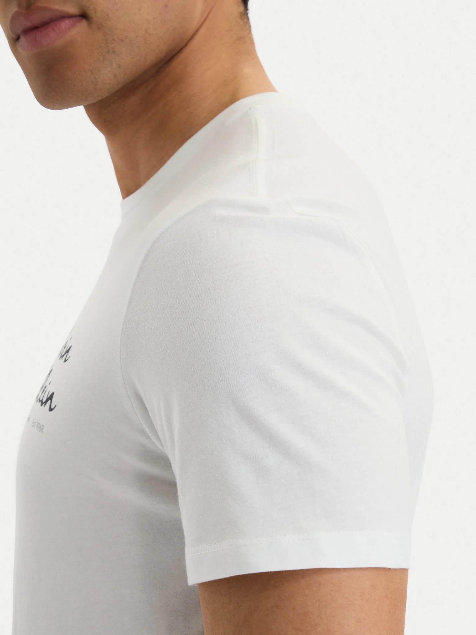 Calvin Klein Calvin Klein Erkek Baskılı Bisiklet Yaka Slim Fit Kısa Kol Beyaz T-Shirt LV04RG837G-YAF