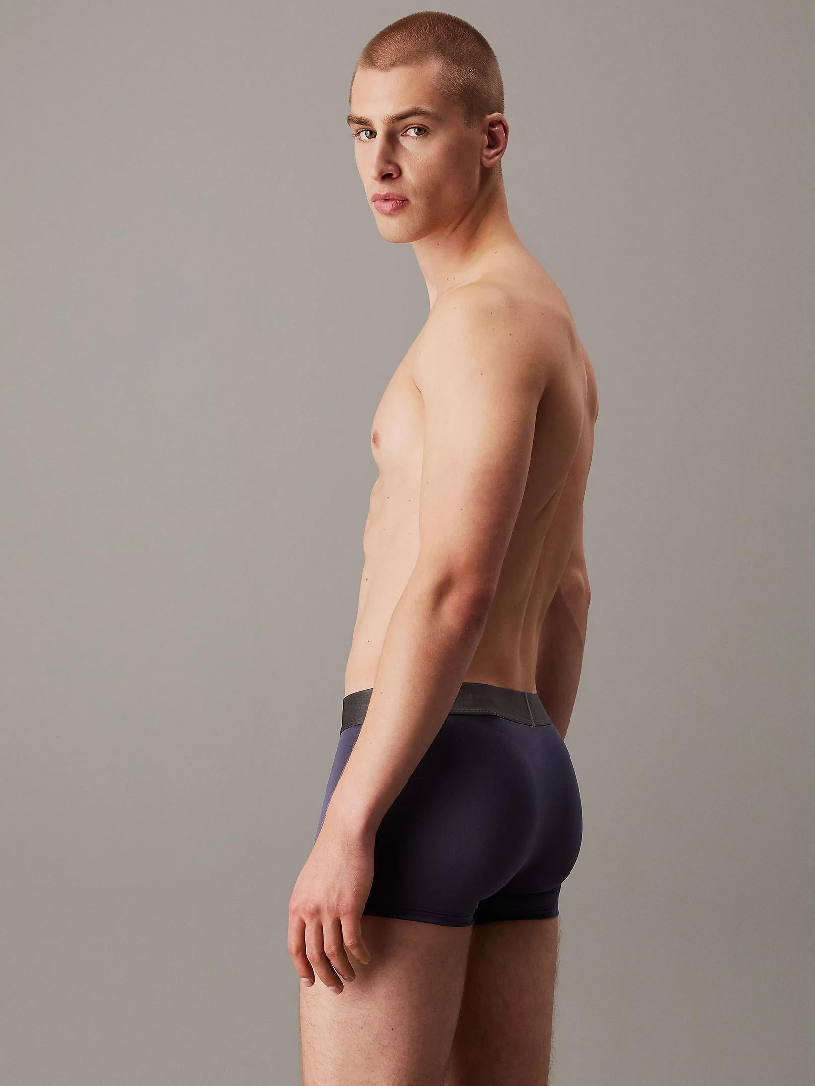 Calvin Klein Calvin Klein Erkek Dar Kalıp Nefes Alabilen Kumaş Logolu Elastik Bel Bantlı 3'lü Çok Renkli Boxer LV00NB4269-VSA