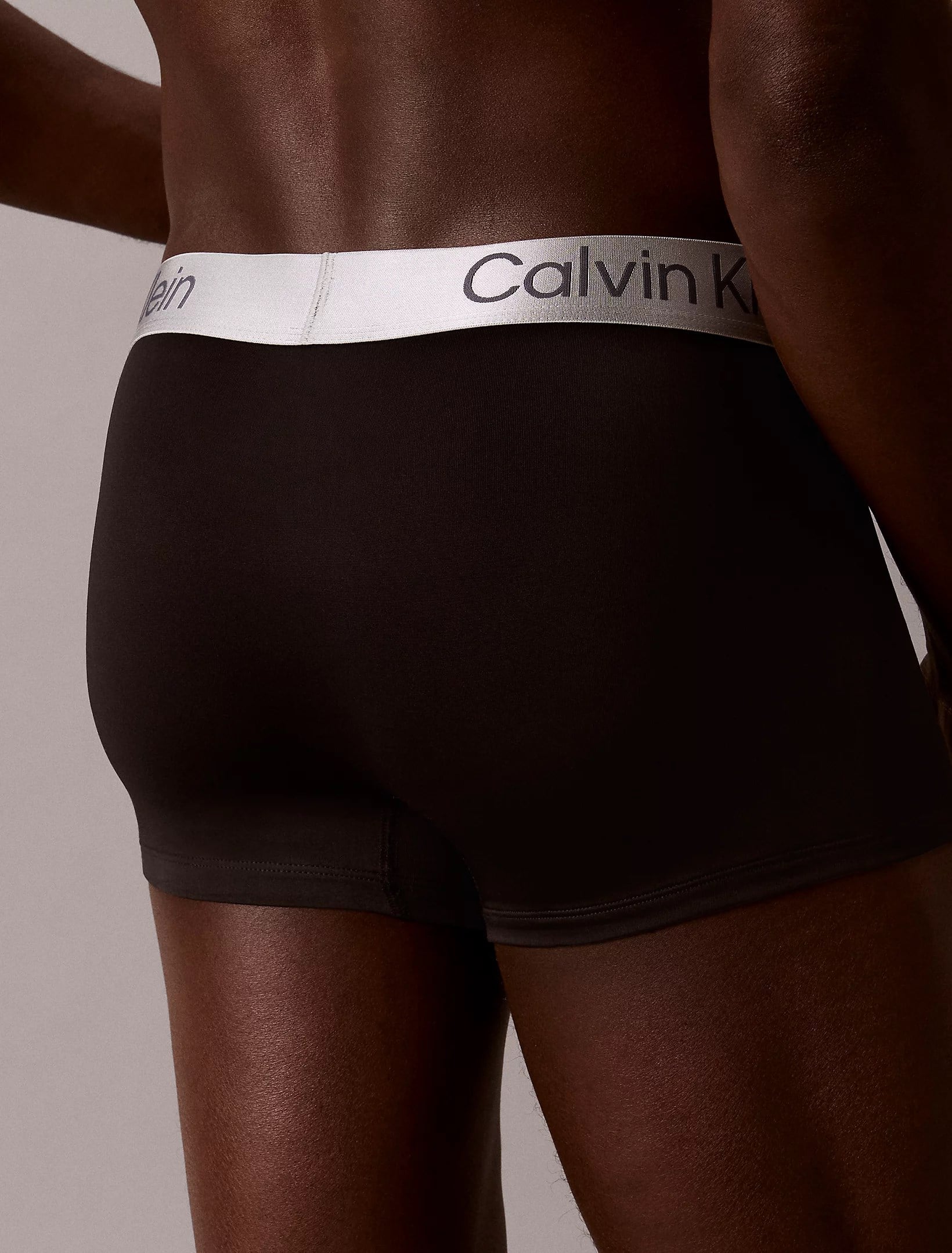 Calvin Klein Calvin Klein Erkek Dar Kalıp Nefes Alabilen Kumaş Logolu Elastik Bel Bantlı 3'lü Siyah Boxer LV00NB4269-3YT