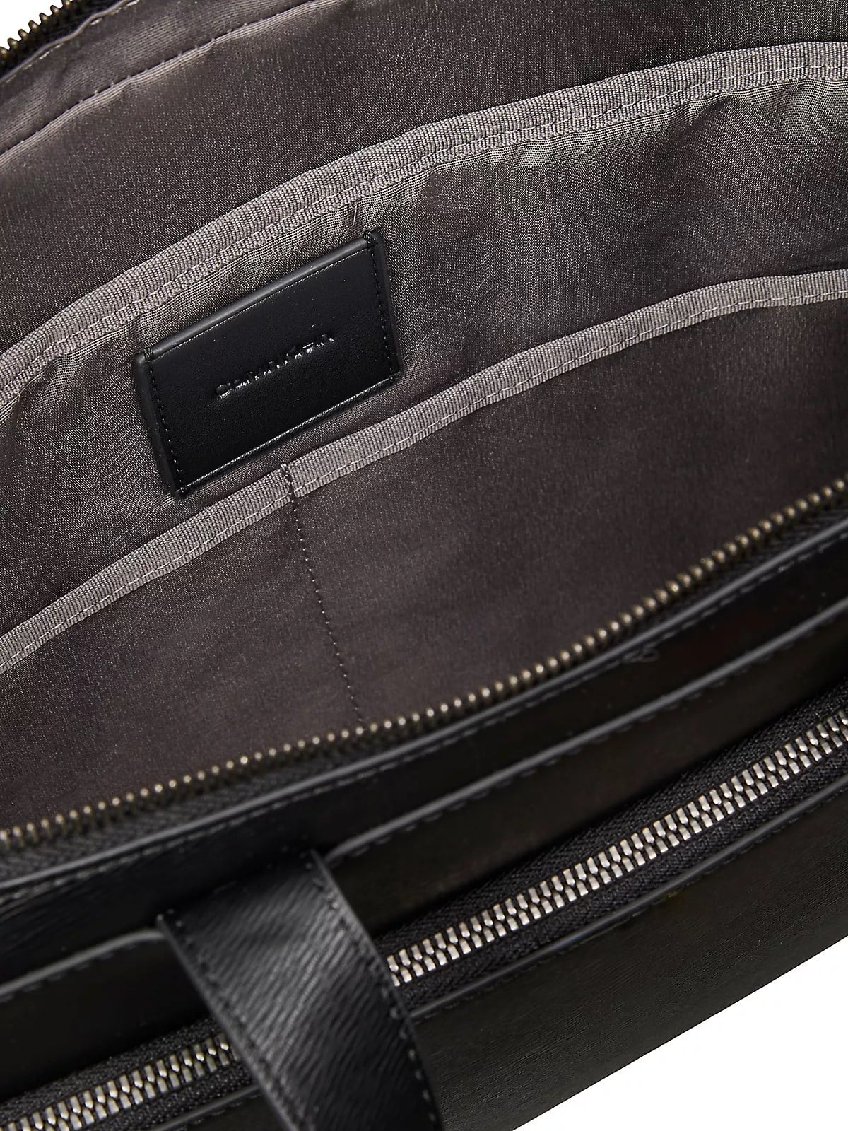 Calvin Klein Calvin Klein Erkek Deri Ayarlanabilir Askı Metal Logo Siyah El Çantası LV04D3290G-UB1