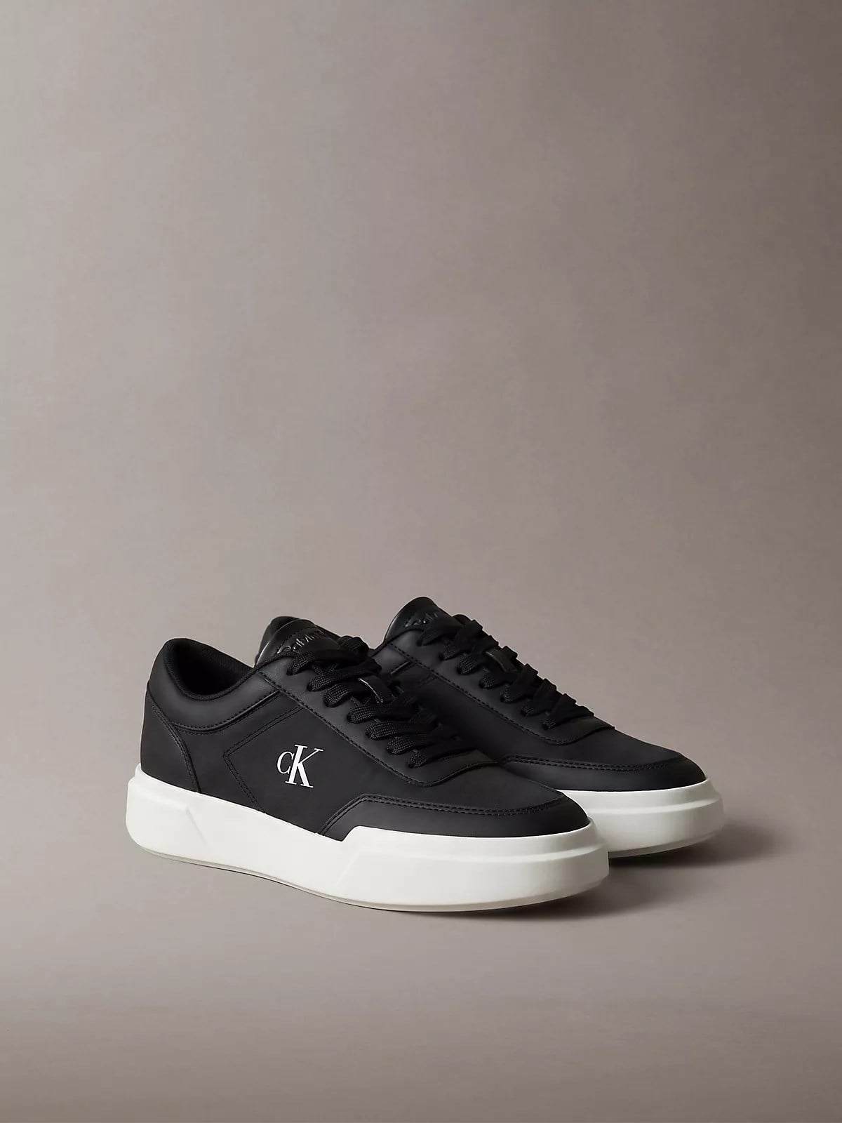 Calvin Klein Calvin Klein Erkek Düşük Bilekli CK Logo İmzalı Deri Siyah Sneaker HM0HM02326-BEH