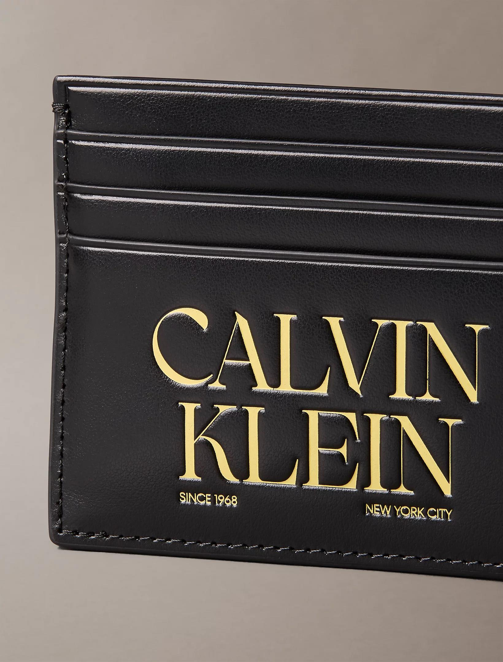 Calvin Klein Calvin Klein Erkek Gold Logo Detaylı Çoklu Bölmeli Siyah Kartlık LV04D1147G-UB1