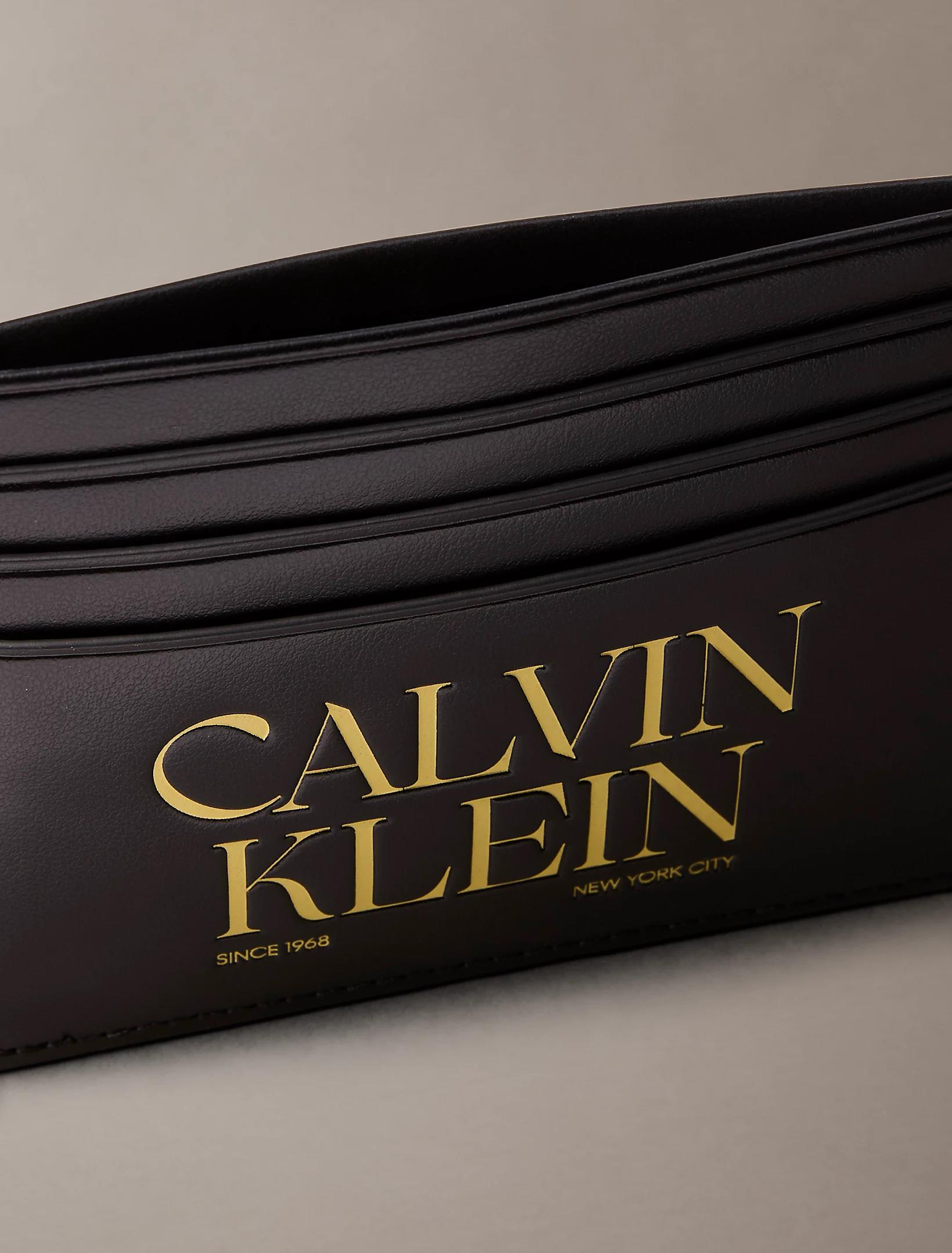 Calvin Klein Calvin Klein Erkek Gold Logo Detaylı Çoklu Bölmeli Siyah Kartlık LV04D1147G-UB1