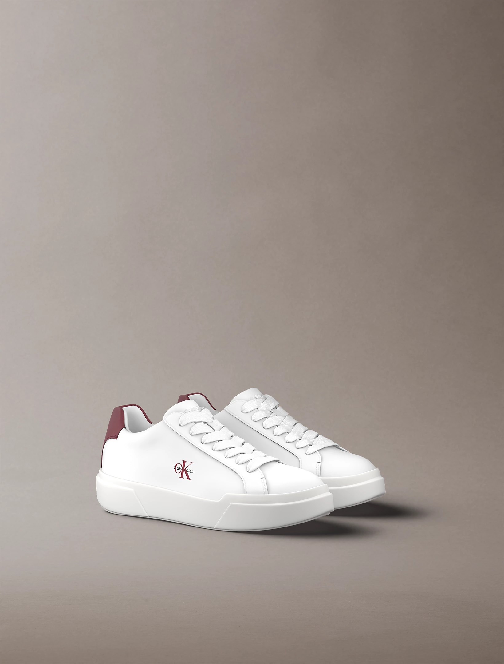 Calvin Klein Calvin Klein Erkek Logo Kabartmalı Düşük Bilekli %100 Deri Beyaz - Bordo Sneaker YM0YM01344-063