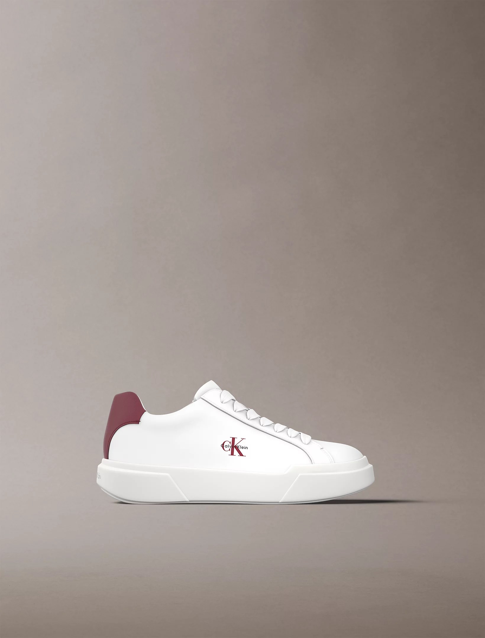 Calvin Klein Calvin Klein Erkek Logo Kabartmalı Düşük Bilekli %100 Deri Beyaz - Bordo Sneaker YM0YM01344-063