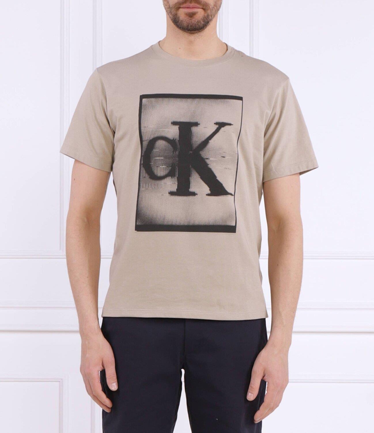Calvin Klein Calvin Kleın Erkek Logolu Bisiklet Yaka Kısa Kol Standart Haki T-Shirt 00GMS3K113-5G4