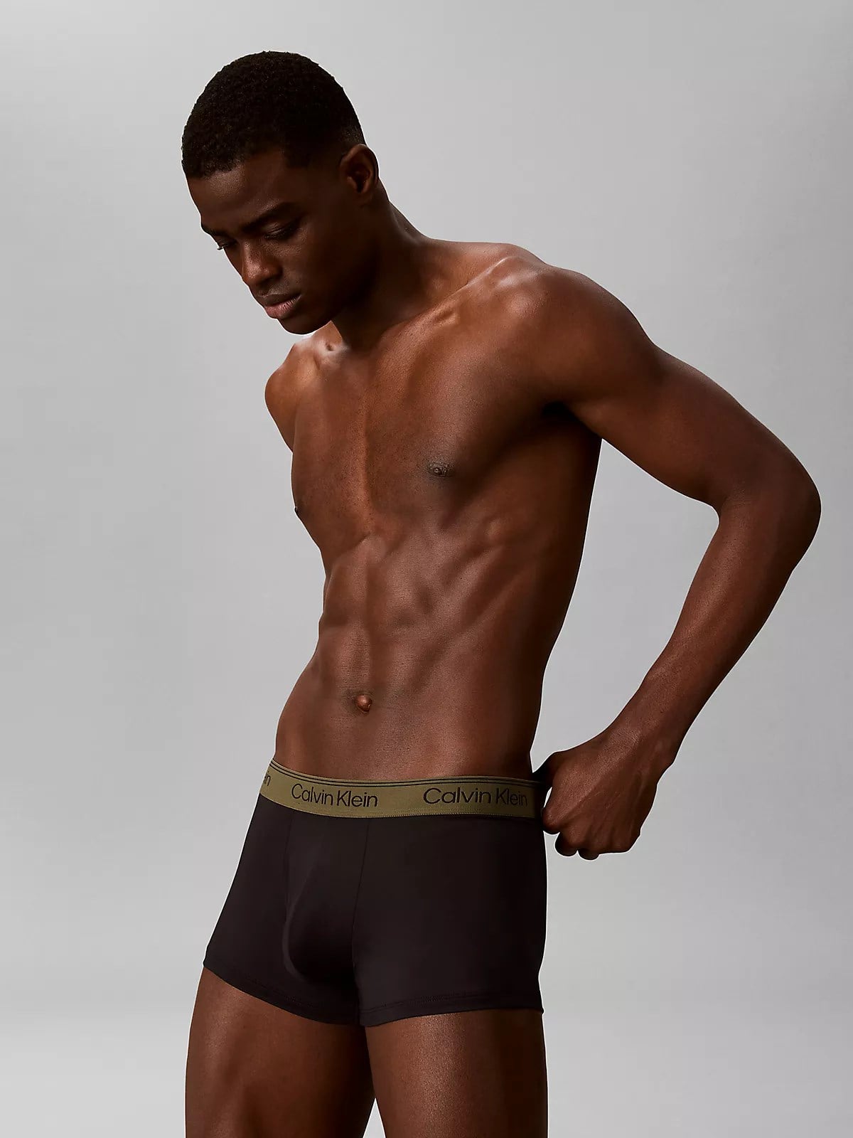 Calvin Klein Calvin Klein Erkek Logolu Elastik Bel Bantlı 3'lü Siyah1 Boxer LV00NB4409-HUE