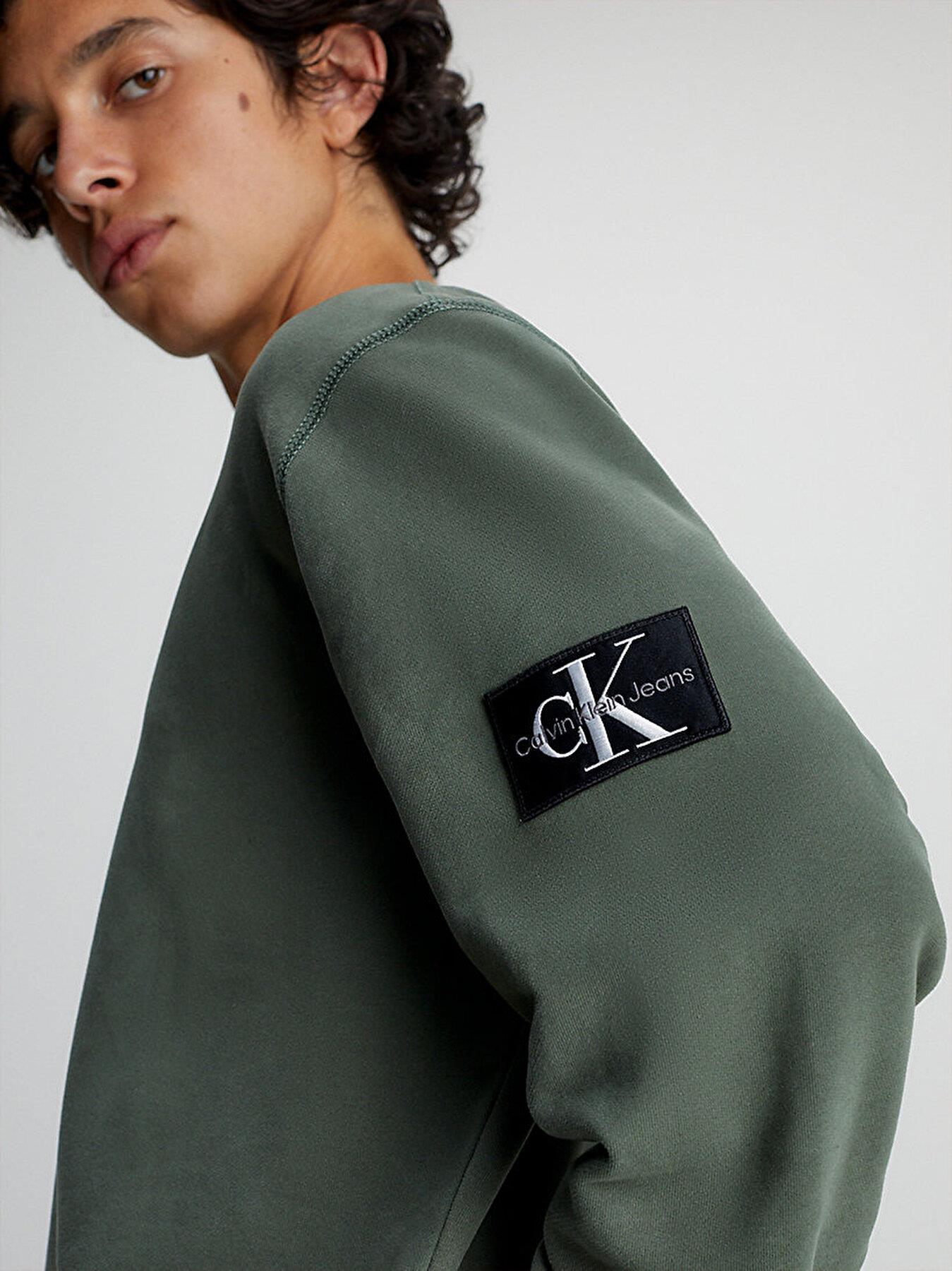 Calvin Klein Calvin Kleın Erkek Marka Logo Detaylı Regular Fit Uzun Kollu Yeşil Sweatshirt J30J323426-LLP