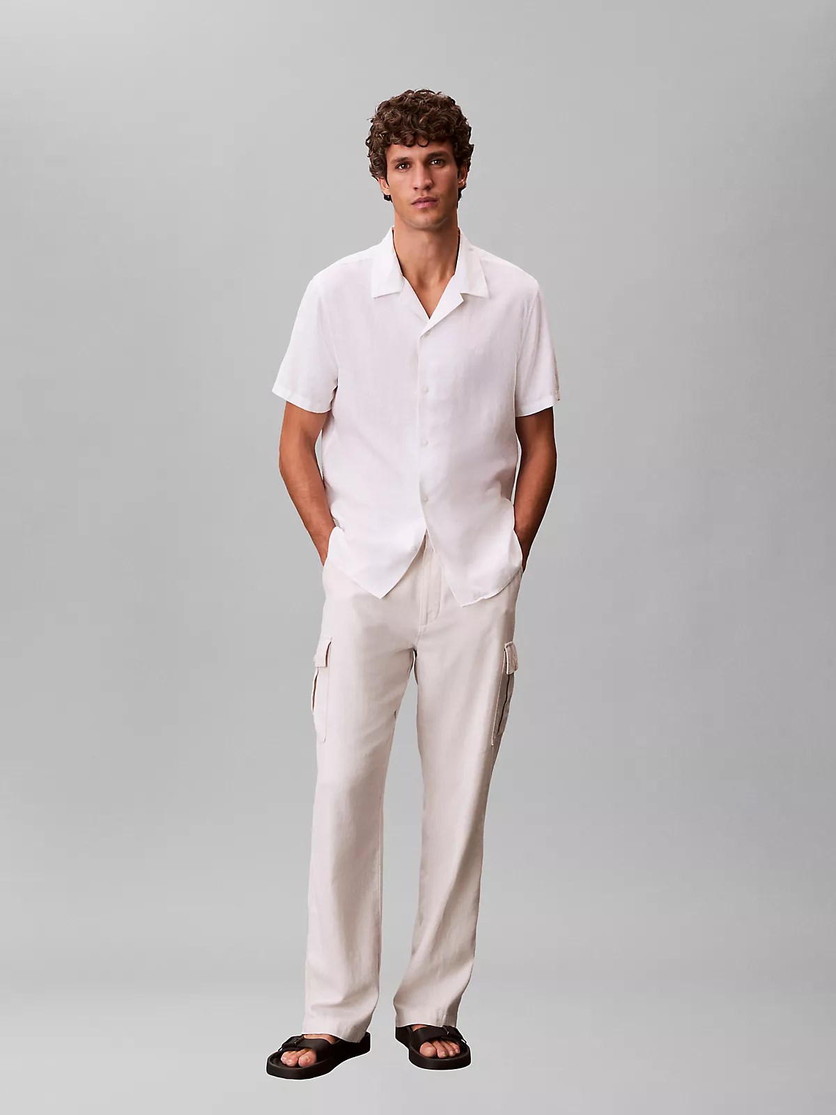 Calvin Klein Calvin Klein Erkek Normal Kesim CK Logo İşlemeli Kısa Kollu Keten Beyaz Gömlek LV04LF137G-YAA