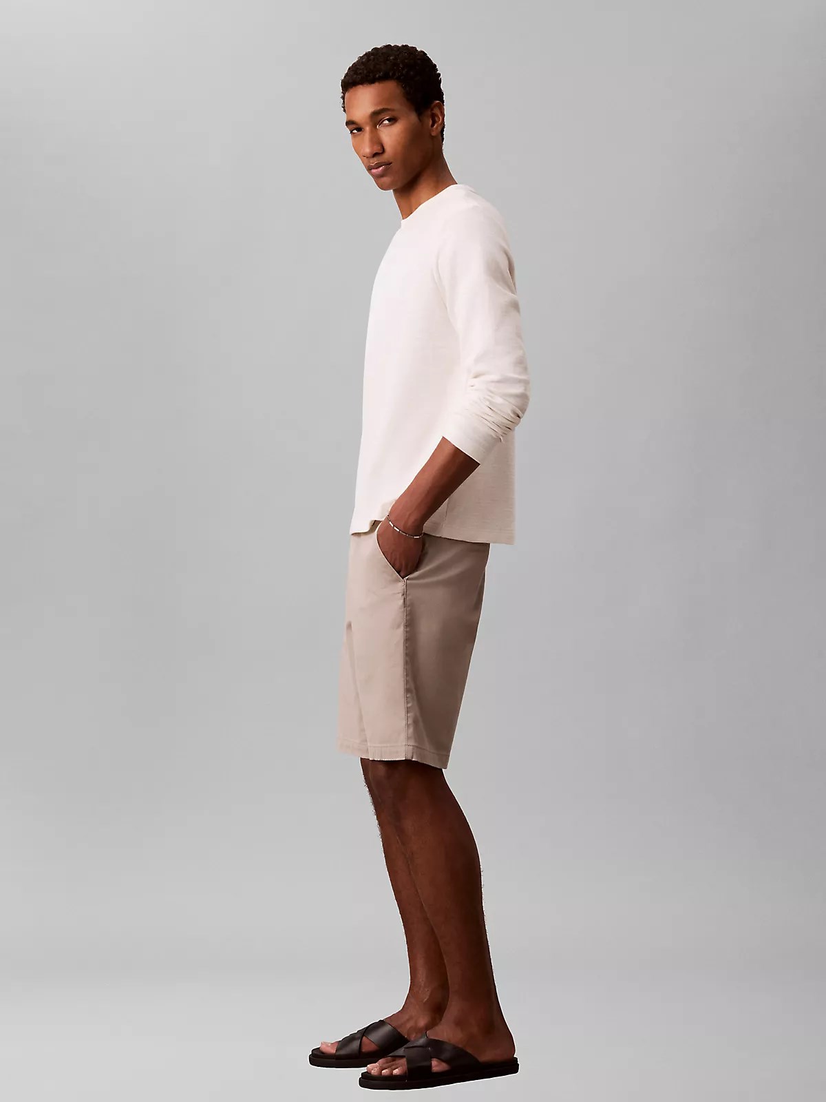 Calvin Klein Calvin Klein Erkek Normal Kesim Pamuklu Chino Bej Şort LV04LB600G-RAK