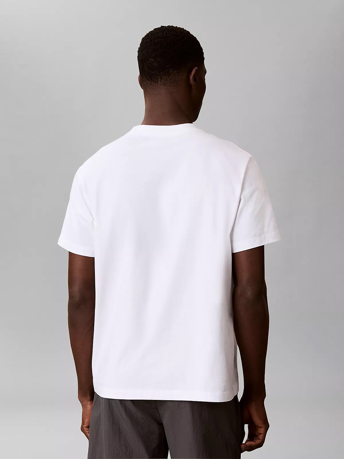 Calvin Klein Calvin Klein Erkek Normal Kesim Yuvarlak Yakalı Logo Baskılı Kısa Kollu Beyaz T-Shirt LV04LG812G-YAF