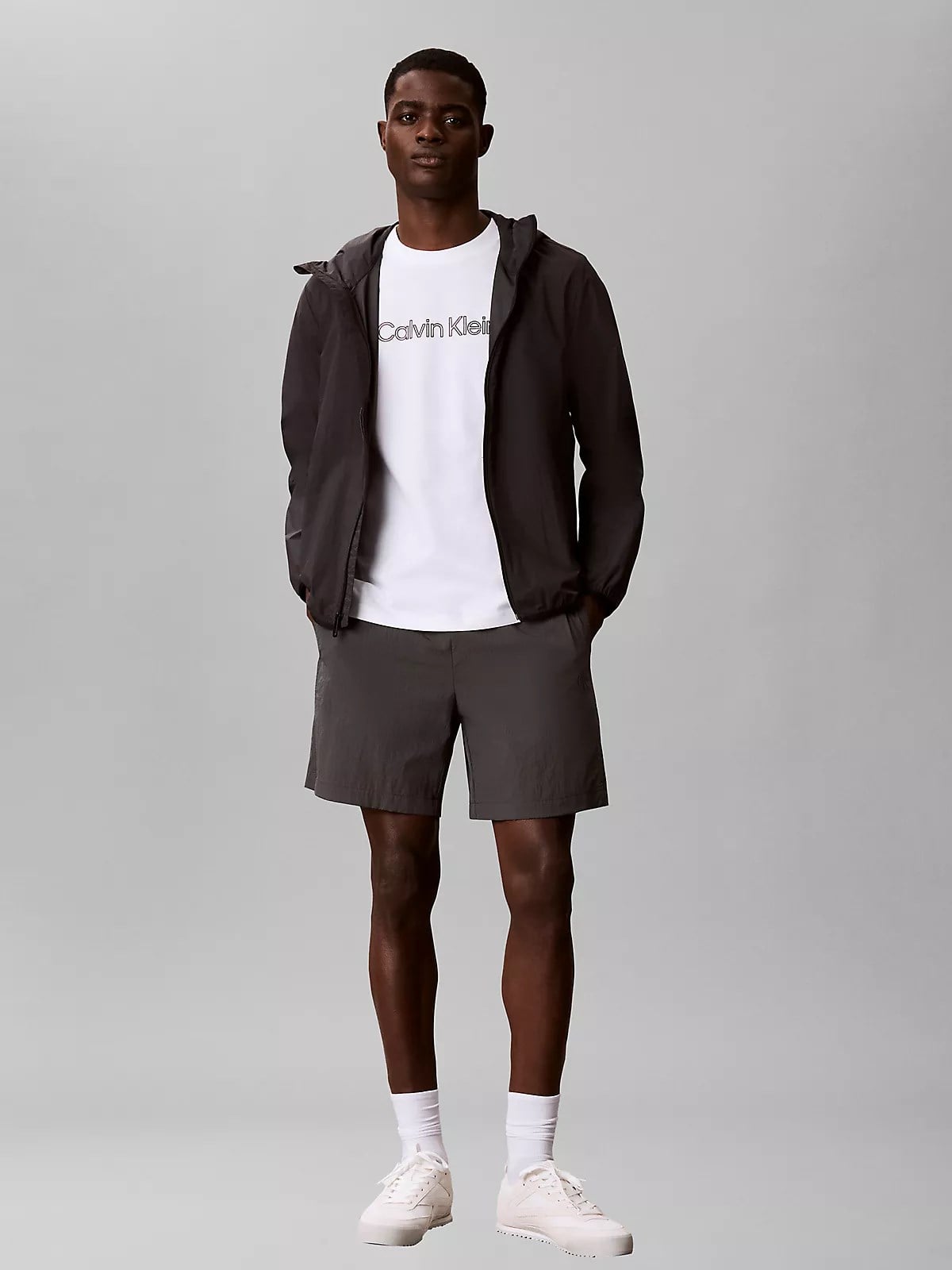 Calvin Klein Calvin Klein Erkek Normal Kesim Yuvarlak Yakalı Logo Baskılı Kısa Kollu Beyaz T-Shirt LV04LG812G-YAF