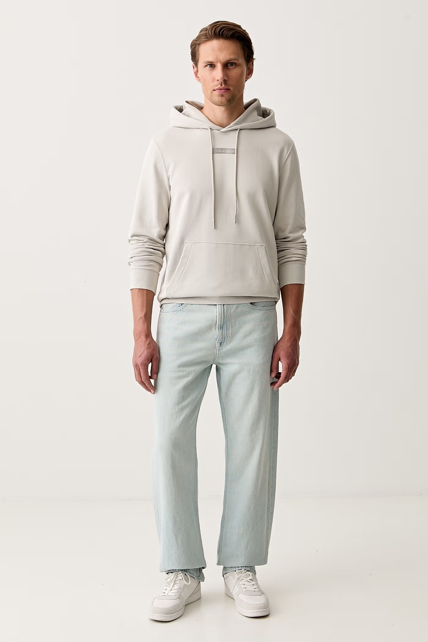 Calvin Klein Calvin Klein Erkek Normal Kesim Yüksek Pamuk İçerikli Kapüşonlu Uzun Kollu Bej Sweatshirt LV04RG276G-PDJ