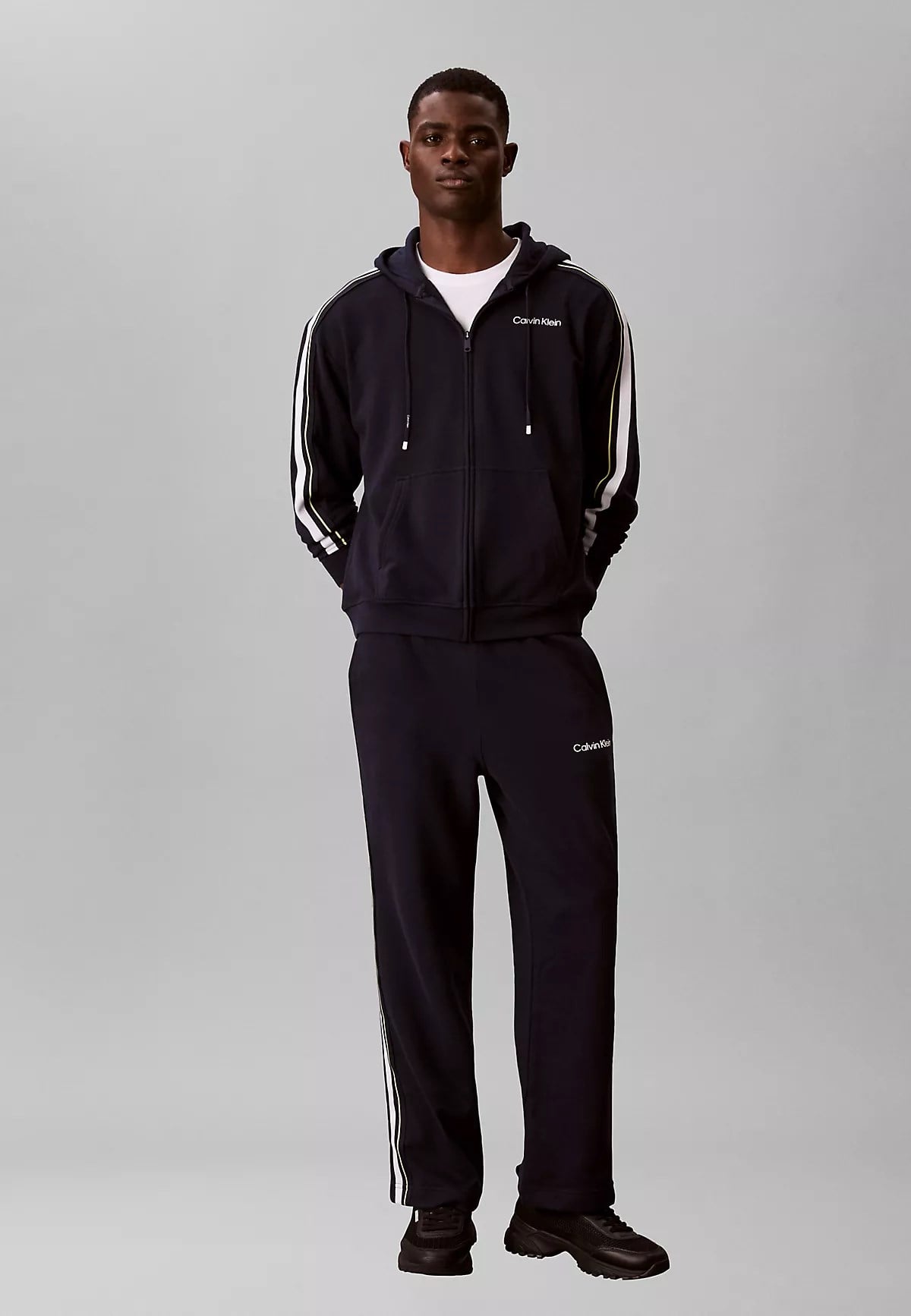 Calvin Klein Calvin Klein Erkek Normal Bel Uzun Boy Cep Detay Dokuma Kumaş Mavi Pantolon LVGMS6P601-0PP