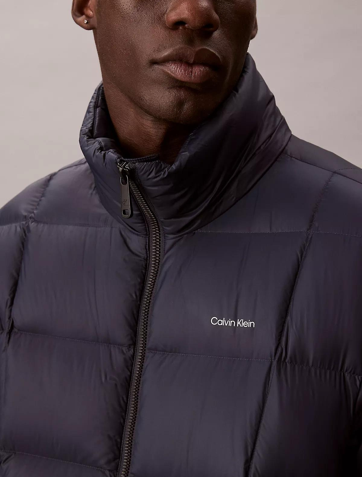 Calvin Klein Calvin Klein Erkek Ördek Tüyü Dolgulu Yalıtımlı Çıkarılabilir Kapüşonlu Uzun Kollu Lacivert Mont LV04RD508G-CEF