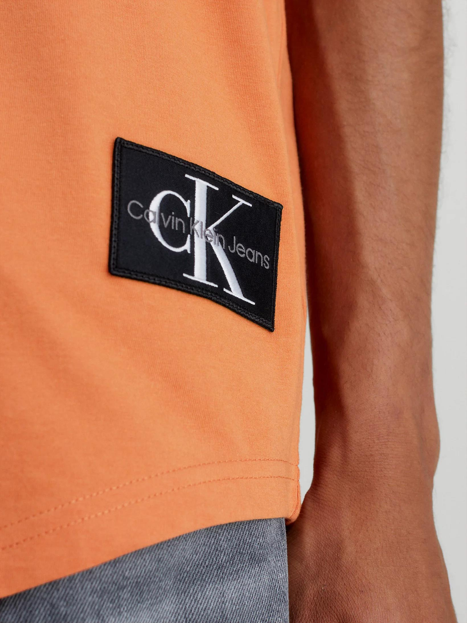 Calvin Klein Calvin Kleın Erkek Pamuklu Kısa Kollu Yuvarlak Yaka Turuncu T-Shirt J30J323482-SEC