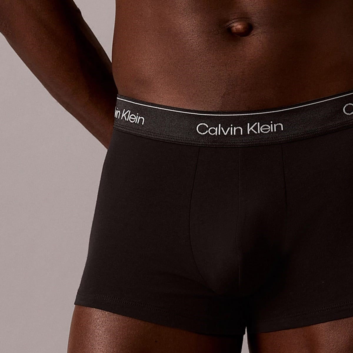 Calvin Klein Calvin Klein Erkek Pamuklu Slim Fit Beli Elastik Bantlı 3'lü Siyah1 Boxer LV00NB4575-UB1