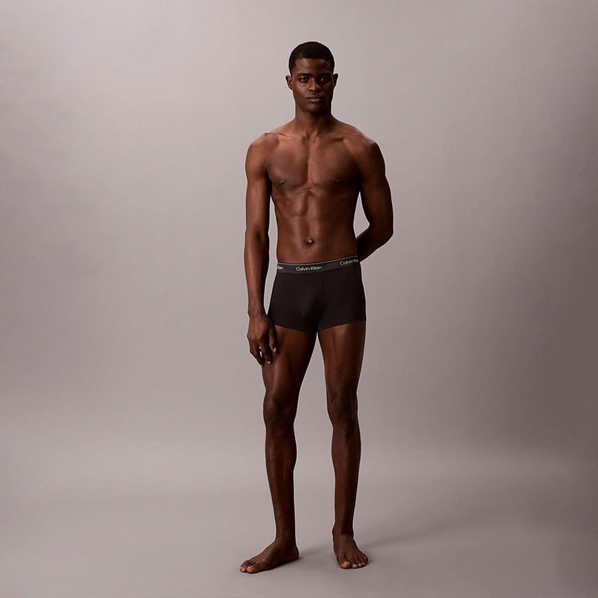 Calvin Klein Calvin Klein Erkek Pamuklu Slim Fit Beli Elastik Bantlı 3'lü Siyah1 Boxer LV00NB4575-UB1