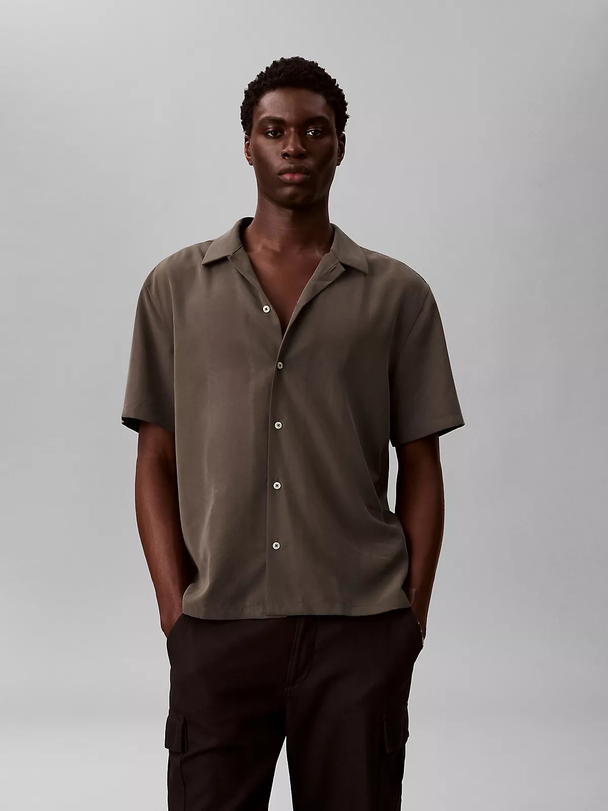 Calvin Klein Calvin Klein Erkek Rahat Kalıp Pamuklu Kısa Kollu Kahverengi Gömlek LV04LF114G-9O9