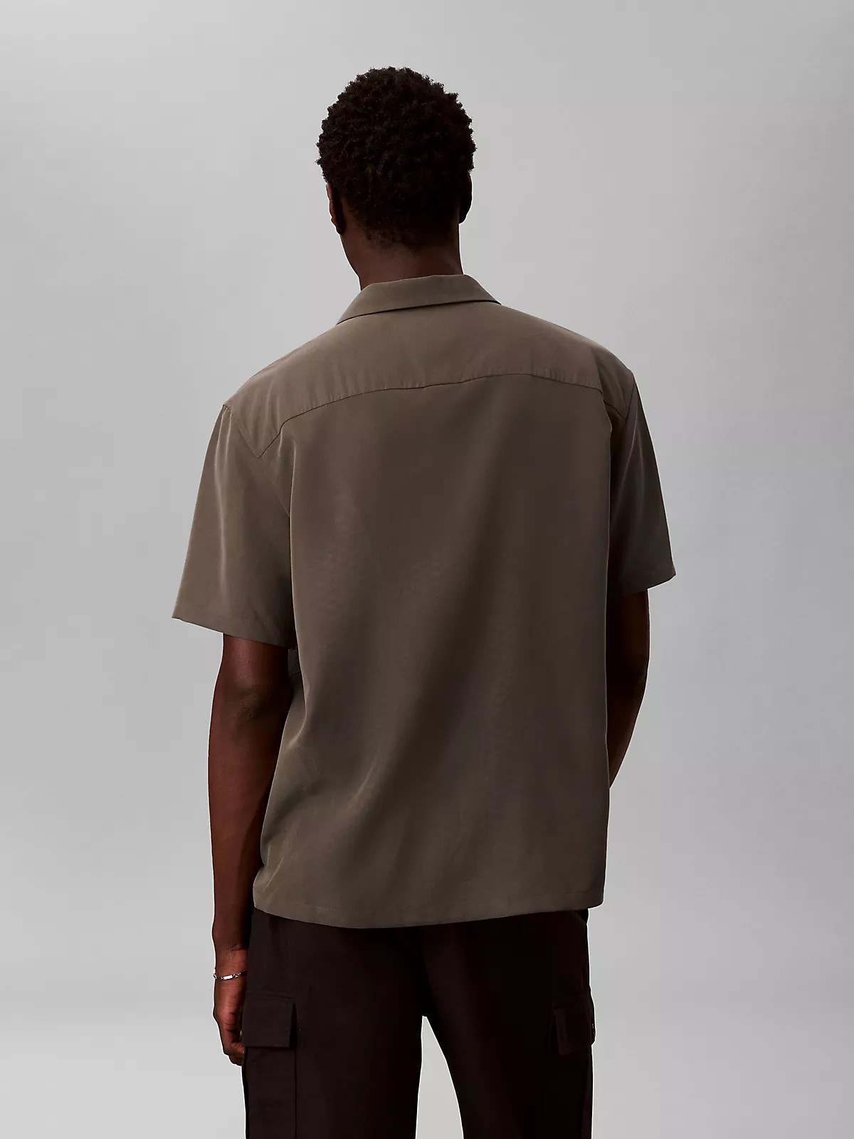 Calvin Klein Calvin Klein Erkek Rahat Kalıp Pamuklu Kısa Kollu Kahverengi Gömlek LV04LF114G-9O9
