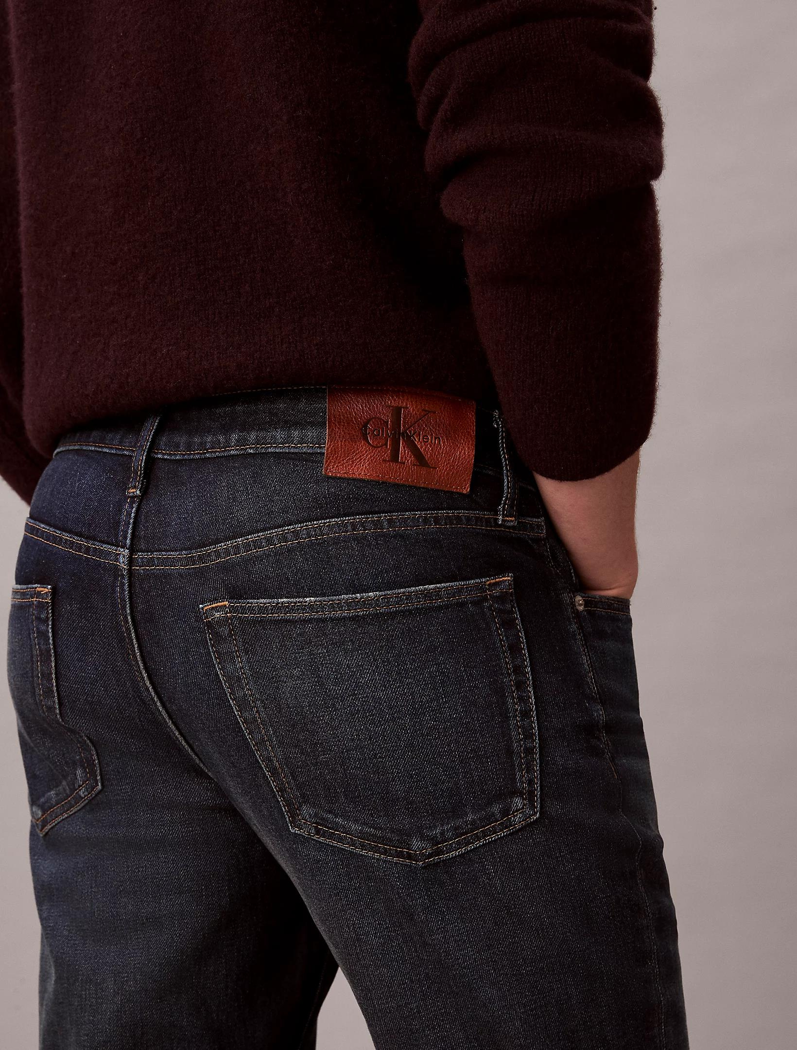 Calvin Klein Calvin Klein Erkek Slim Fit Eskitme Desenli Pamuklu Esnek Denim Lacivert Jeans LV04RE701G-2TH