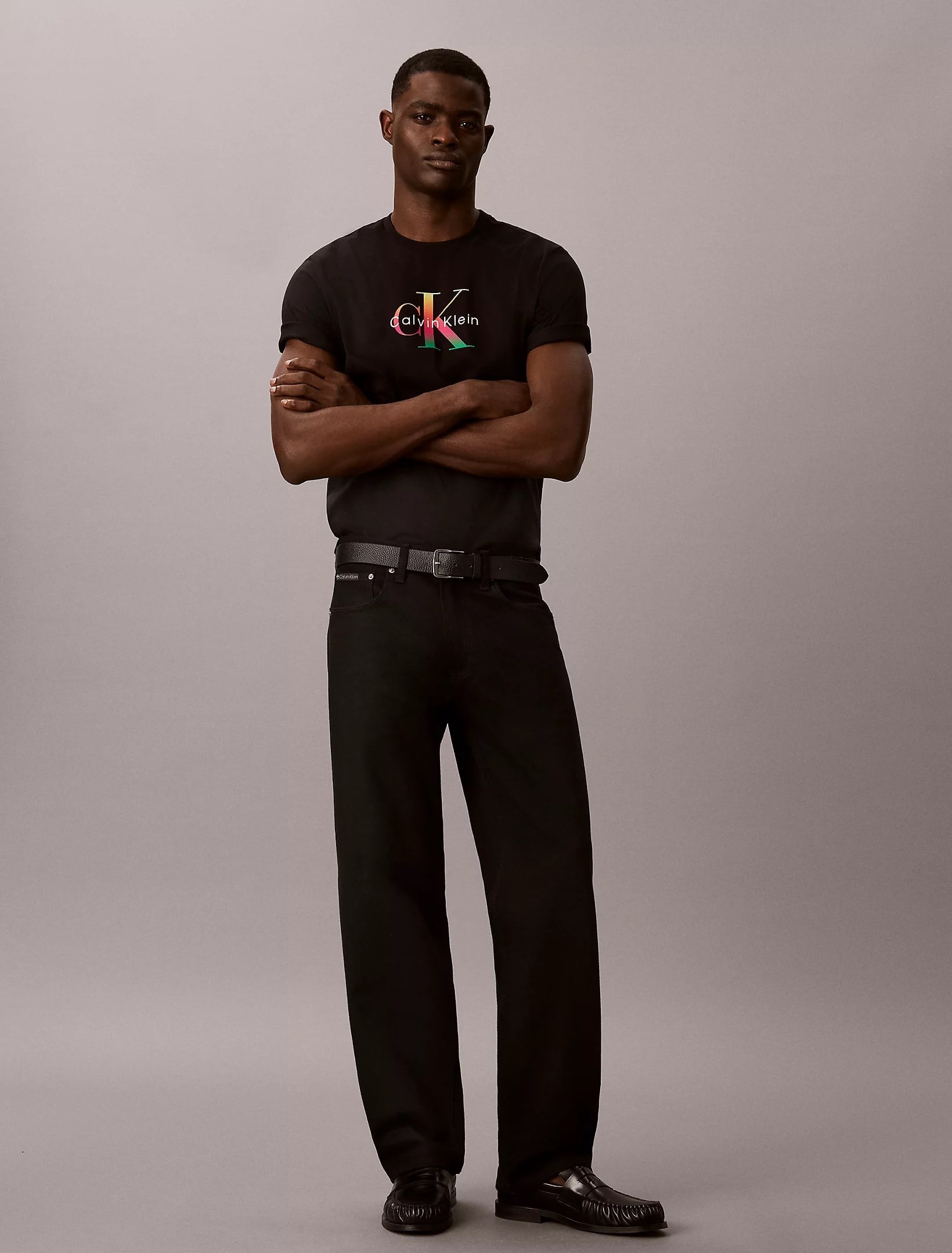 Calvin Klein Calvin Klein Erkek Slim Fit Bisiklet Yaka Pamuklu Kısa Kollu Siyah T-Shirt LV04RG835G-UB1