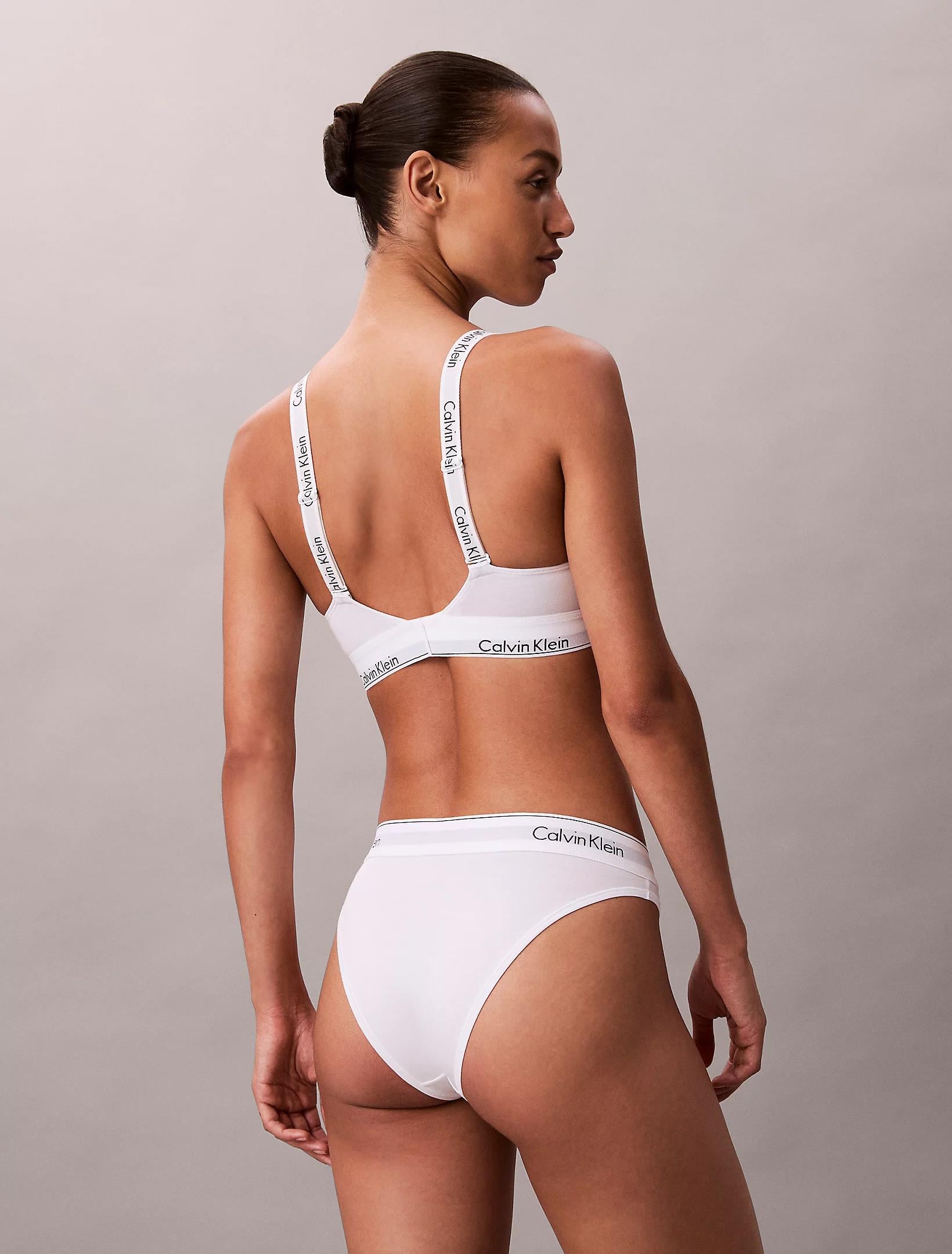 Calvin Klein Calvin Klein Kadın Calvin Yazı Detay Askılı Slim Fit Çıt Çıt Kapama Yumuşak Kumaş Beyaz Sütyen LV00QF8504-100