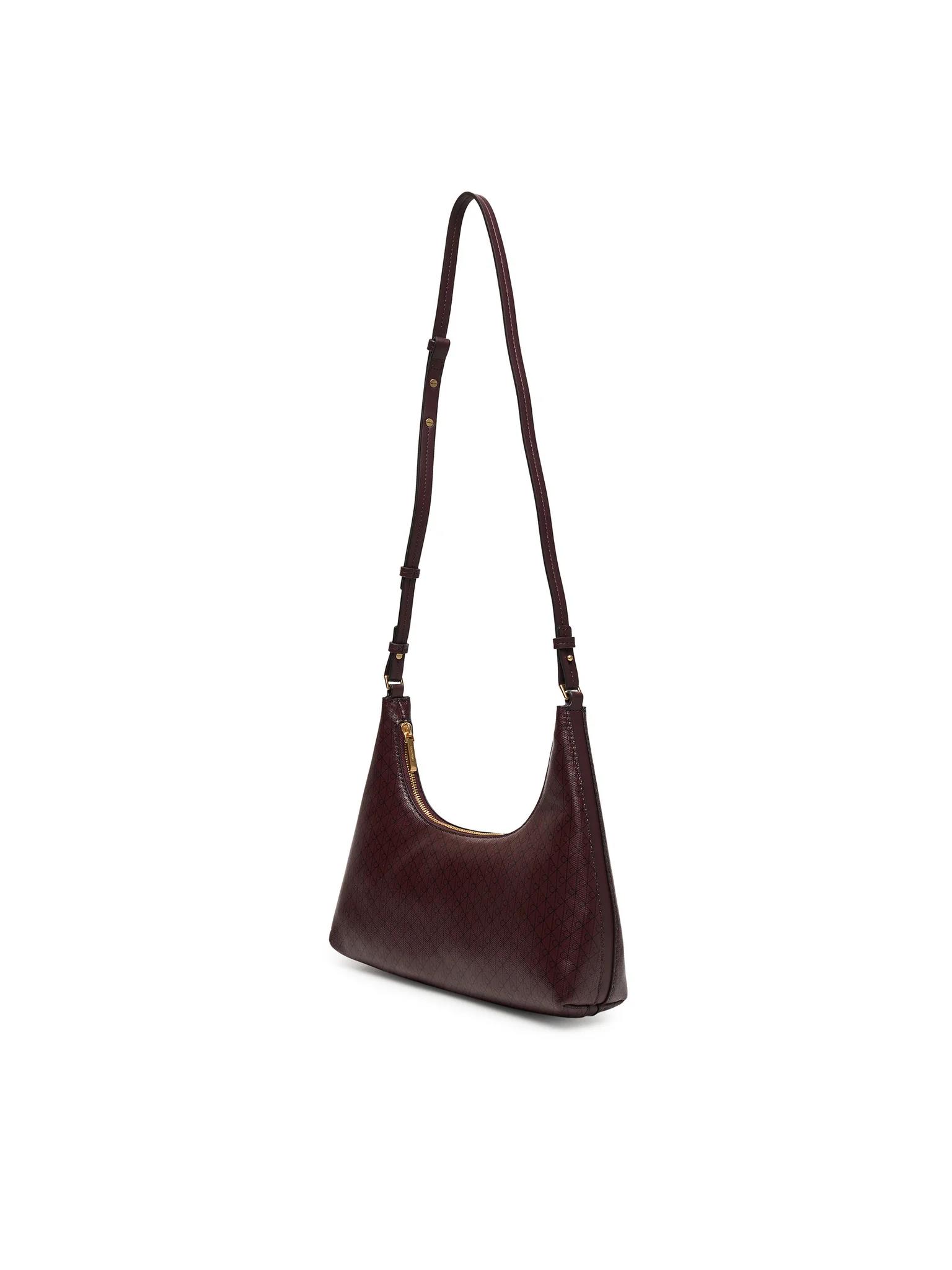 Calvin Klein Calvin Klein Kadın CK Monogram Logolu Fermuarlı Çıkarılabilir Omuz Askılı Kırmızı Omuz Çantası LV04F3298G-2XD