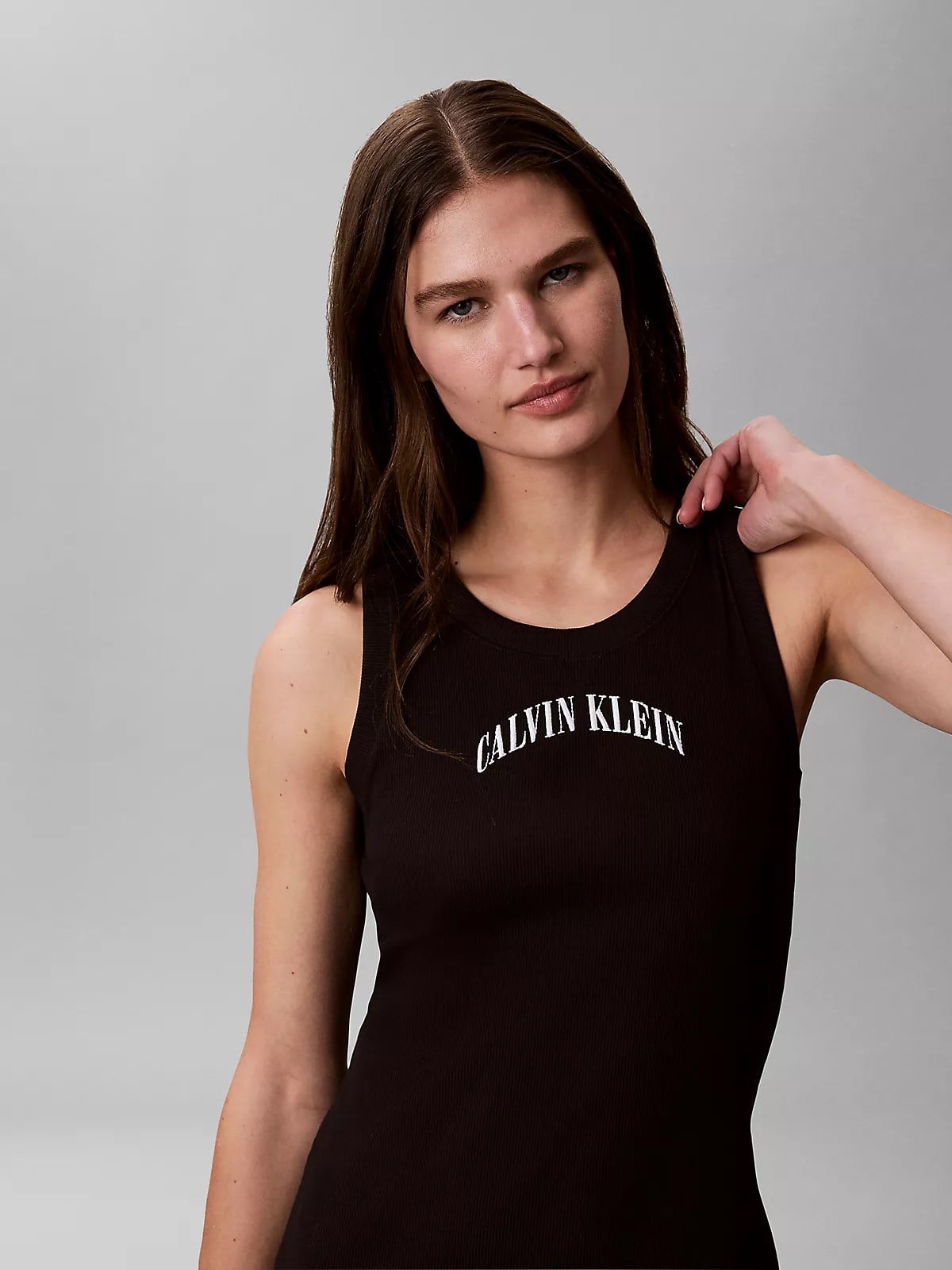 Calvin Klein Calvin Klein Kadın Dar Kalıp Yuvarlak Yakalı Pamuklu Logo Detaylı Mini Siyah Elbise LV047G213G-UB1