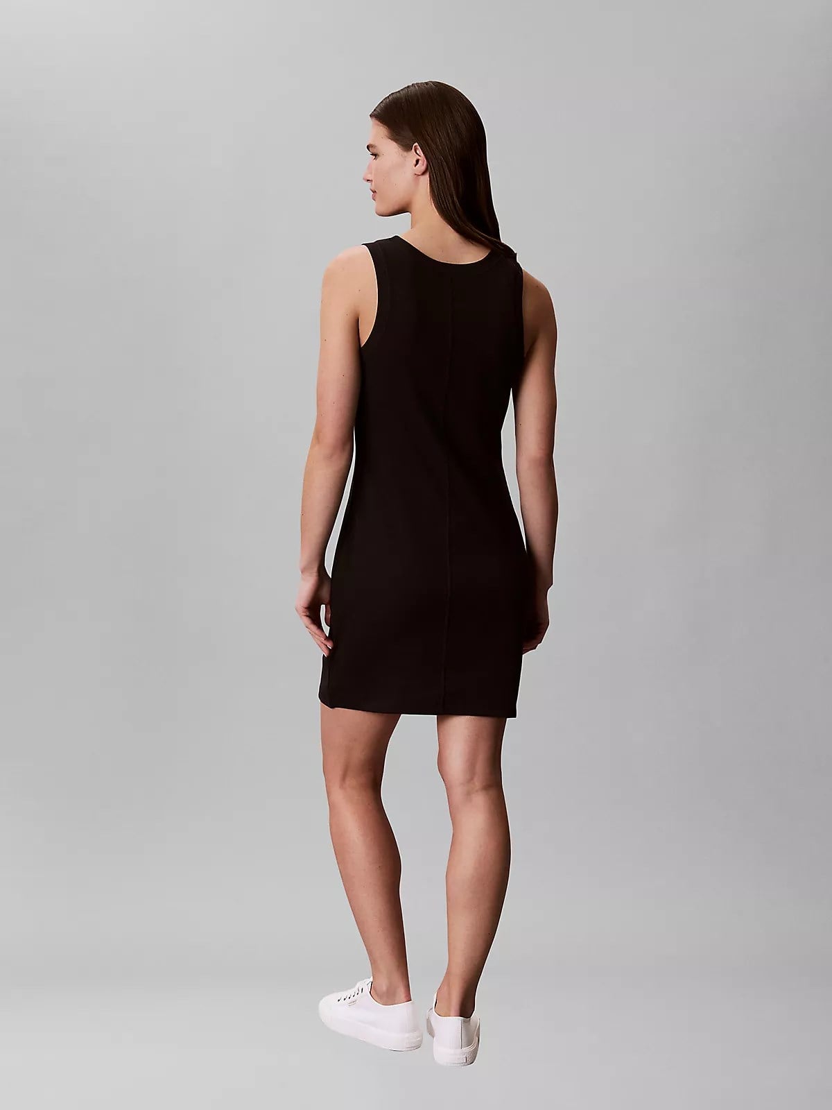 Calvin Klein Calvin Klein Kadın Dar Kalıp Yuvarlak Yakalı Pamuklu Logo Detaylı Mini Siyah Elbise LV047G213G-UB1