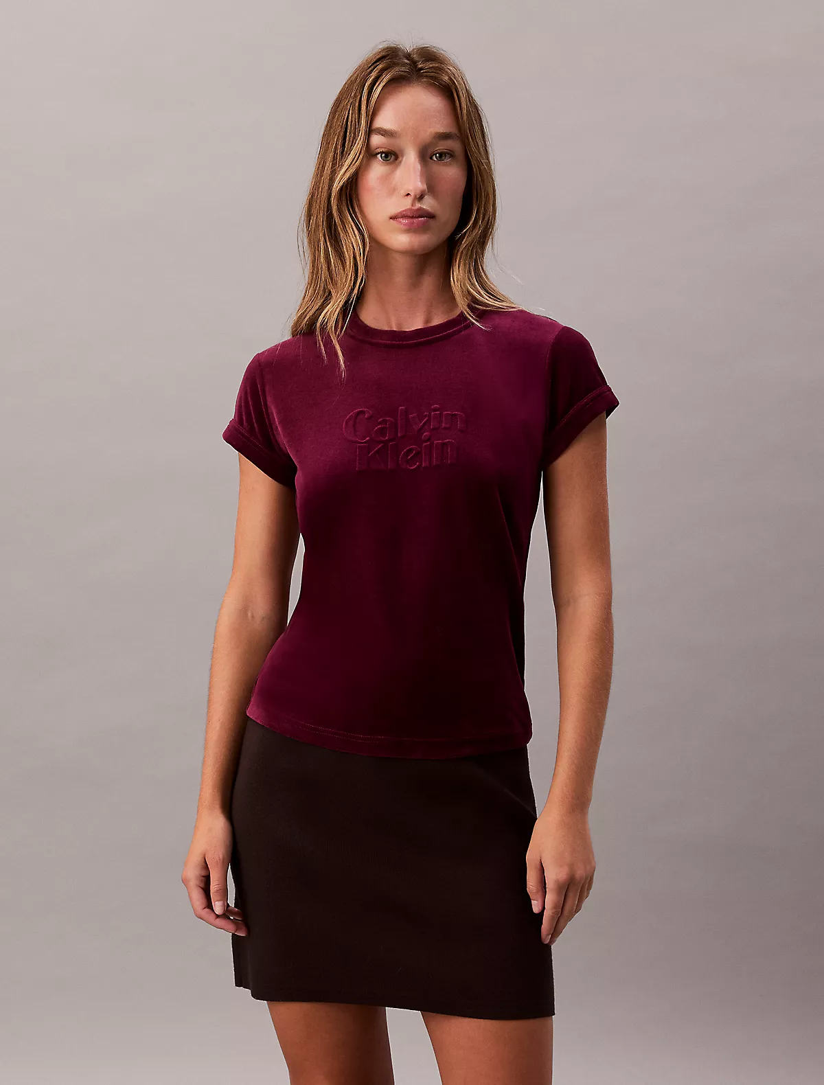 Calvin Klein Calvin Klein Kadın Dar Kalıp Logo Detaylı Pamuklu Kısa Kollu Fuşya T-Shirt LV047E222G-2EV