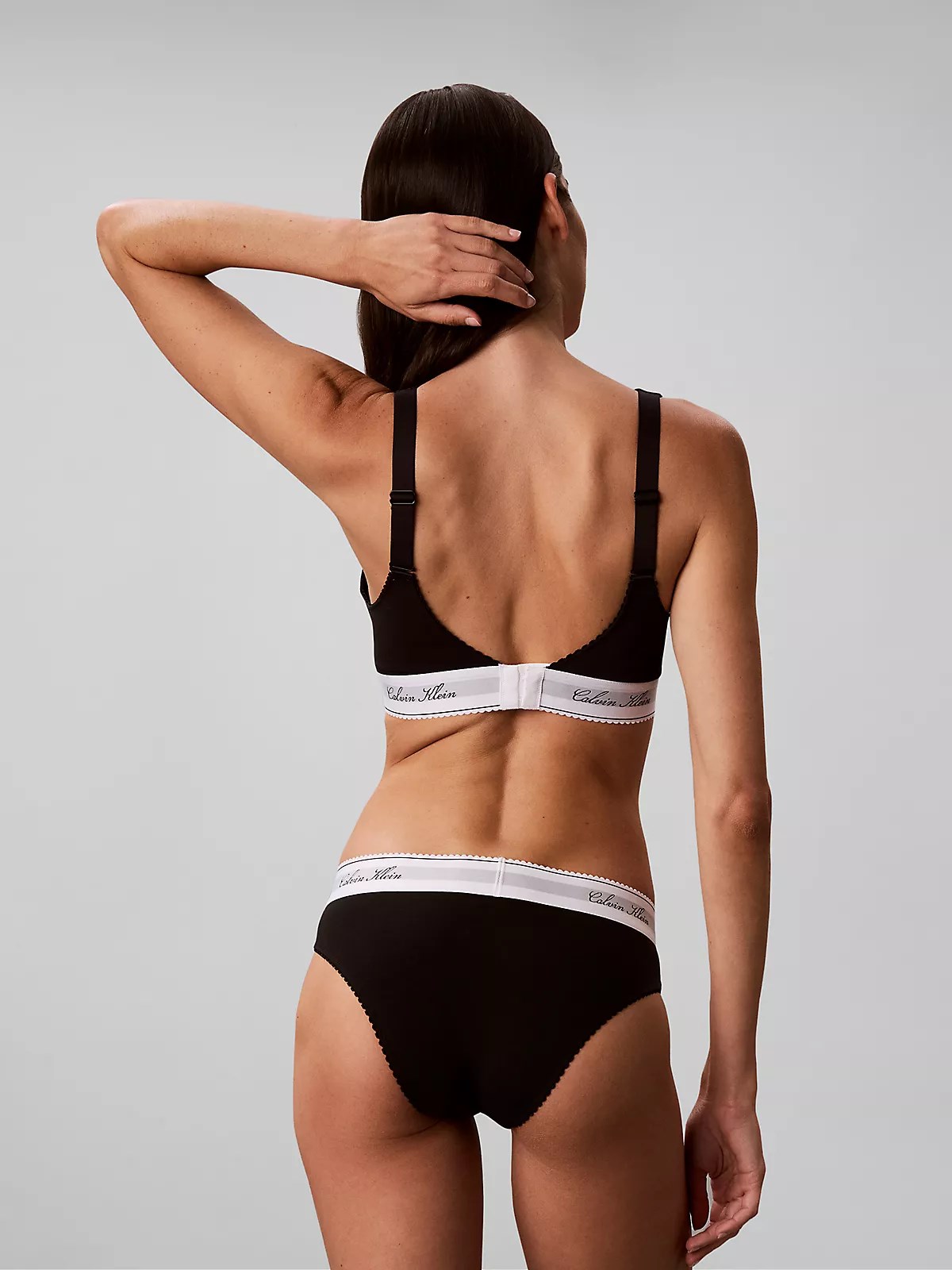 Calvin Klein Calvin Klein Kadın Dar Kesim İnce Askılı Siyah Bralet LV00QF9071-UB1