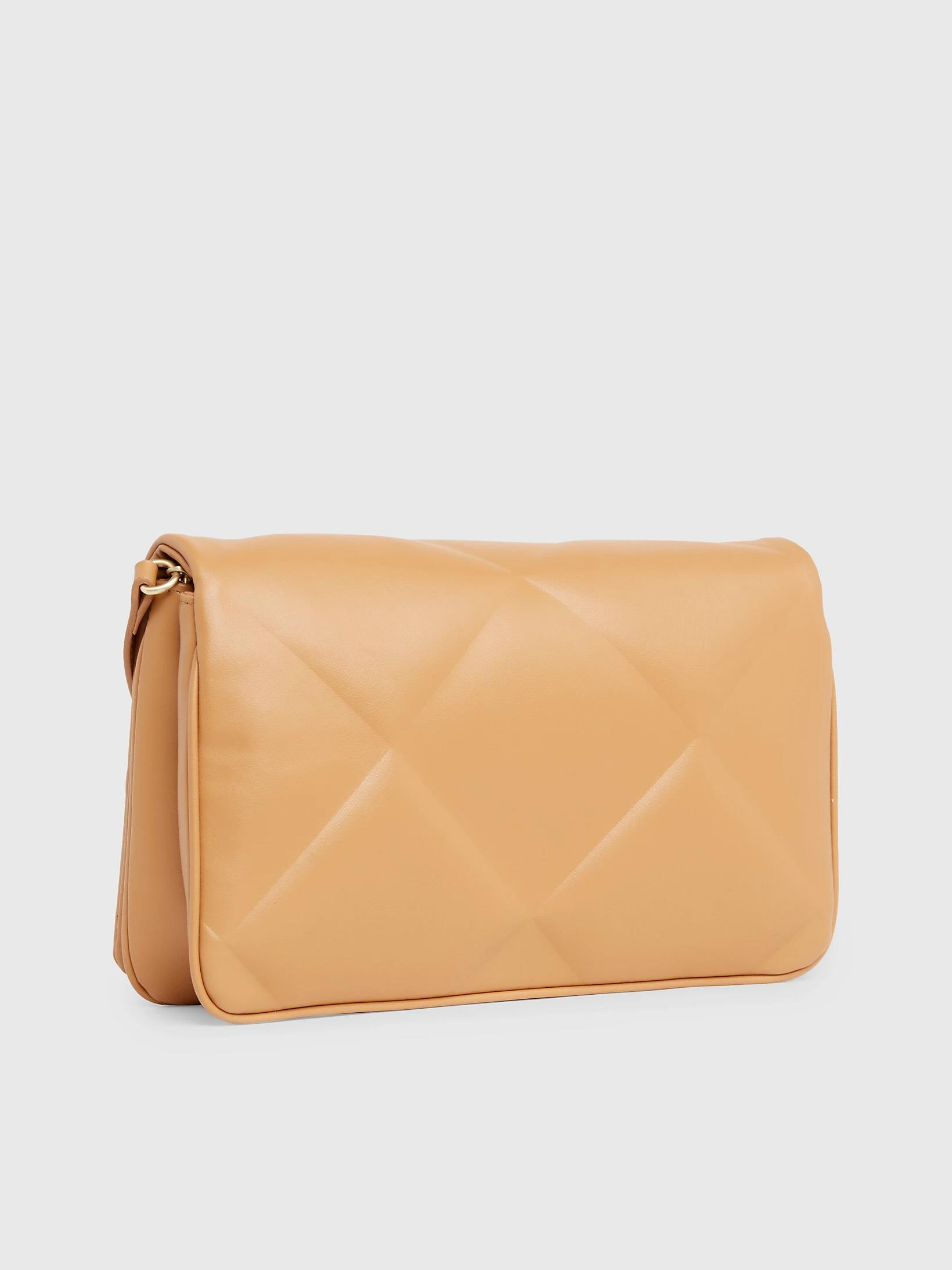Calvin Klein Calvin Kleın Kadın Deri Marka Logolu Askılıklı Fermuarlı Kahverengi Omuz Çantası K60K611021-GA5