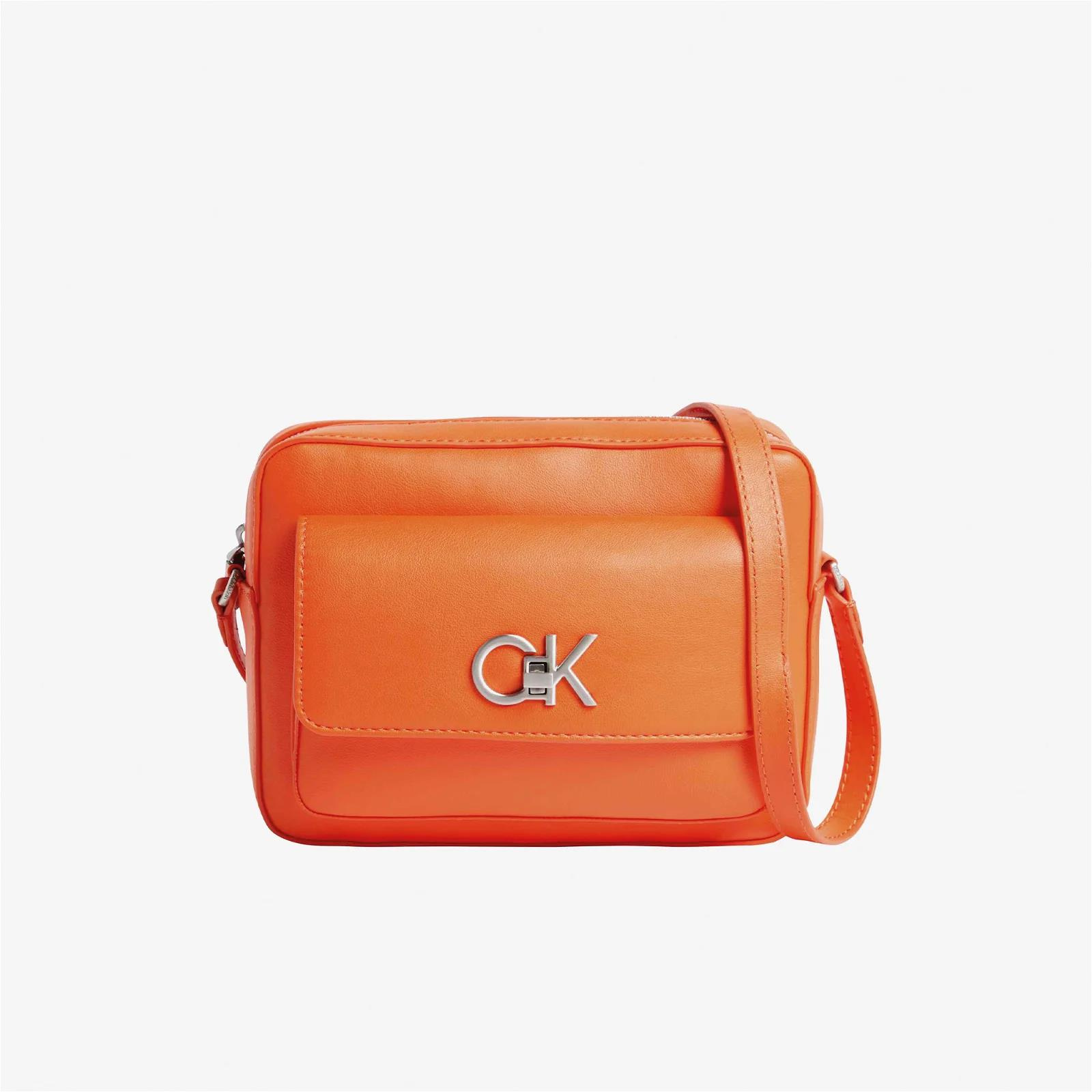 Calvin Klein Calvin Kleın Kadın Deri Marka Logolu Fermuarlı Günlük Kullanım Turuncu Omuz Çantası K60K611083-SA3
