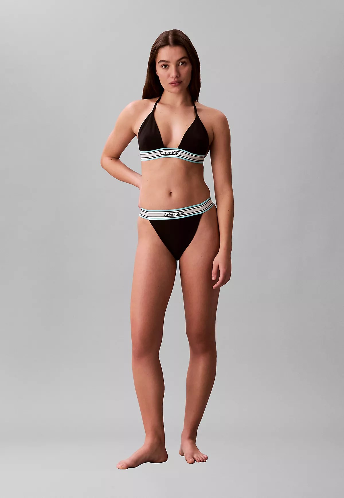 Calvin Klein Calvin Klein Kadın Desenli Bel Bantlı Boyundan Bağlamalı Siyah Bikini Üstü LV00Q61214-UB1