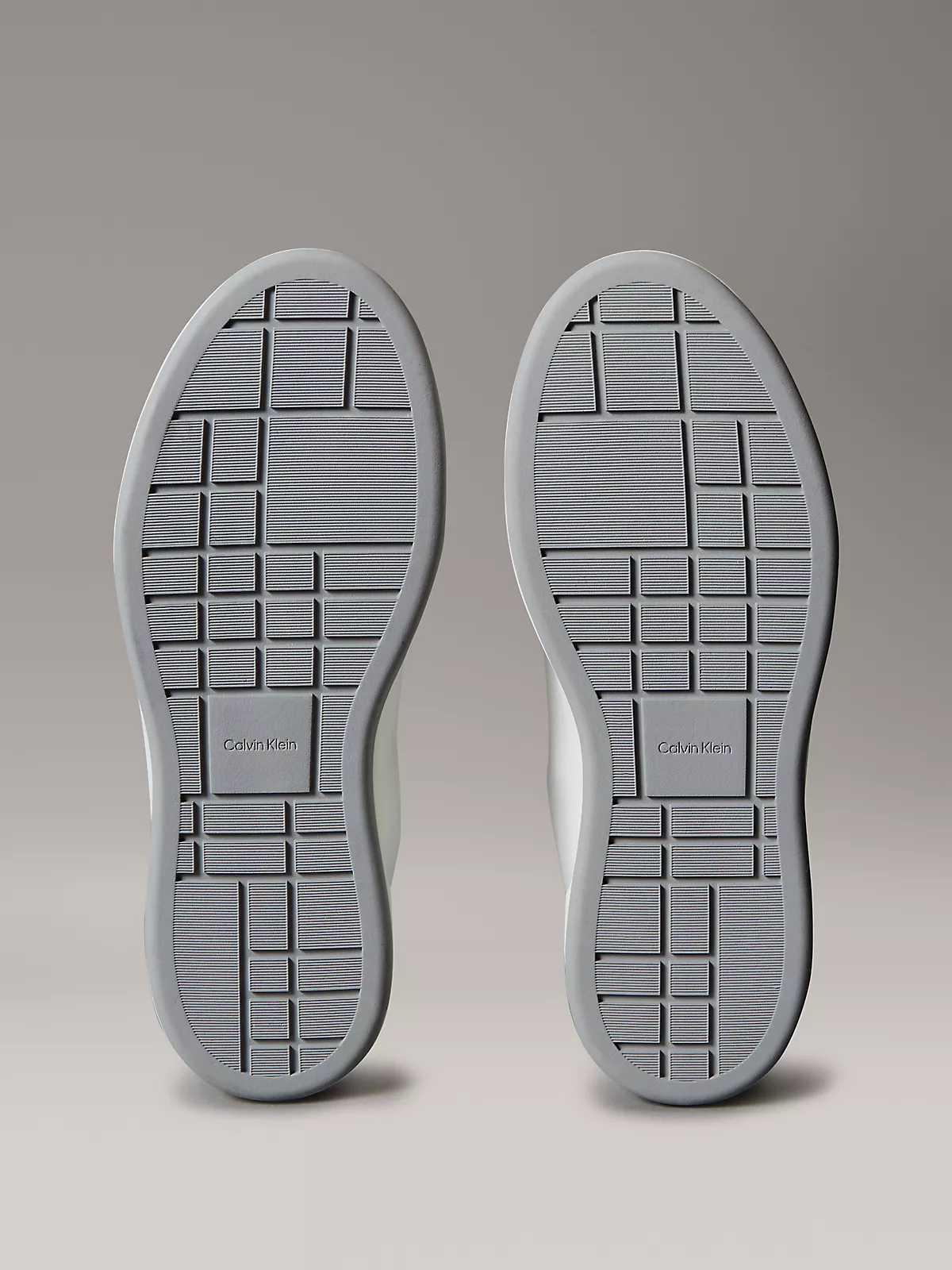 Calvin Klein Calvin Klein Kadın Düz Rahat Taban Bağlamalı CK Yazı Desenli Deri Beyaz Sneaker YW0YW01945-01W