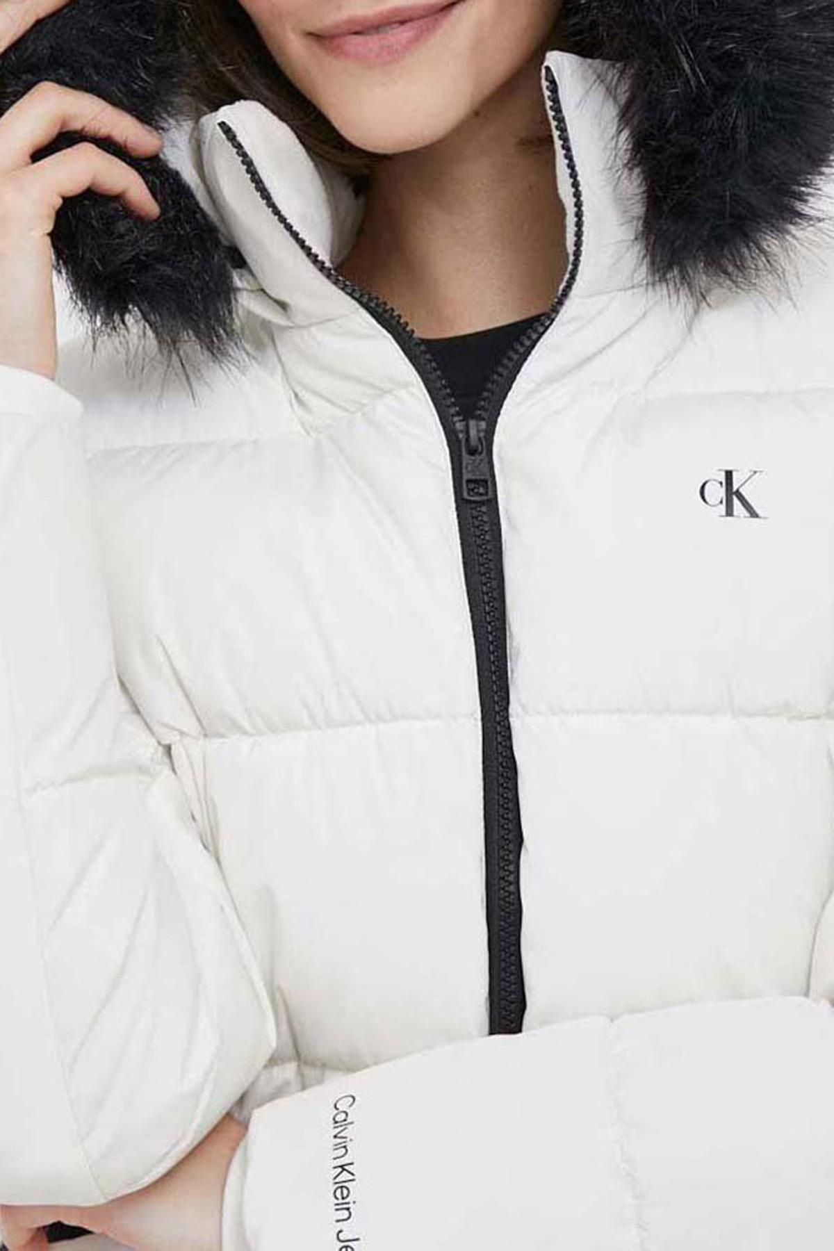 Calvin Klein Calvin Kleın Kadın Kapüşonlu Fermuar Kapamalı Cepli Uzun Kol Beyaz Mont J20J221890-YBI