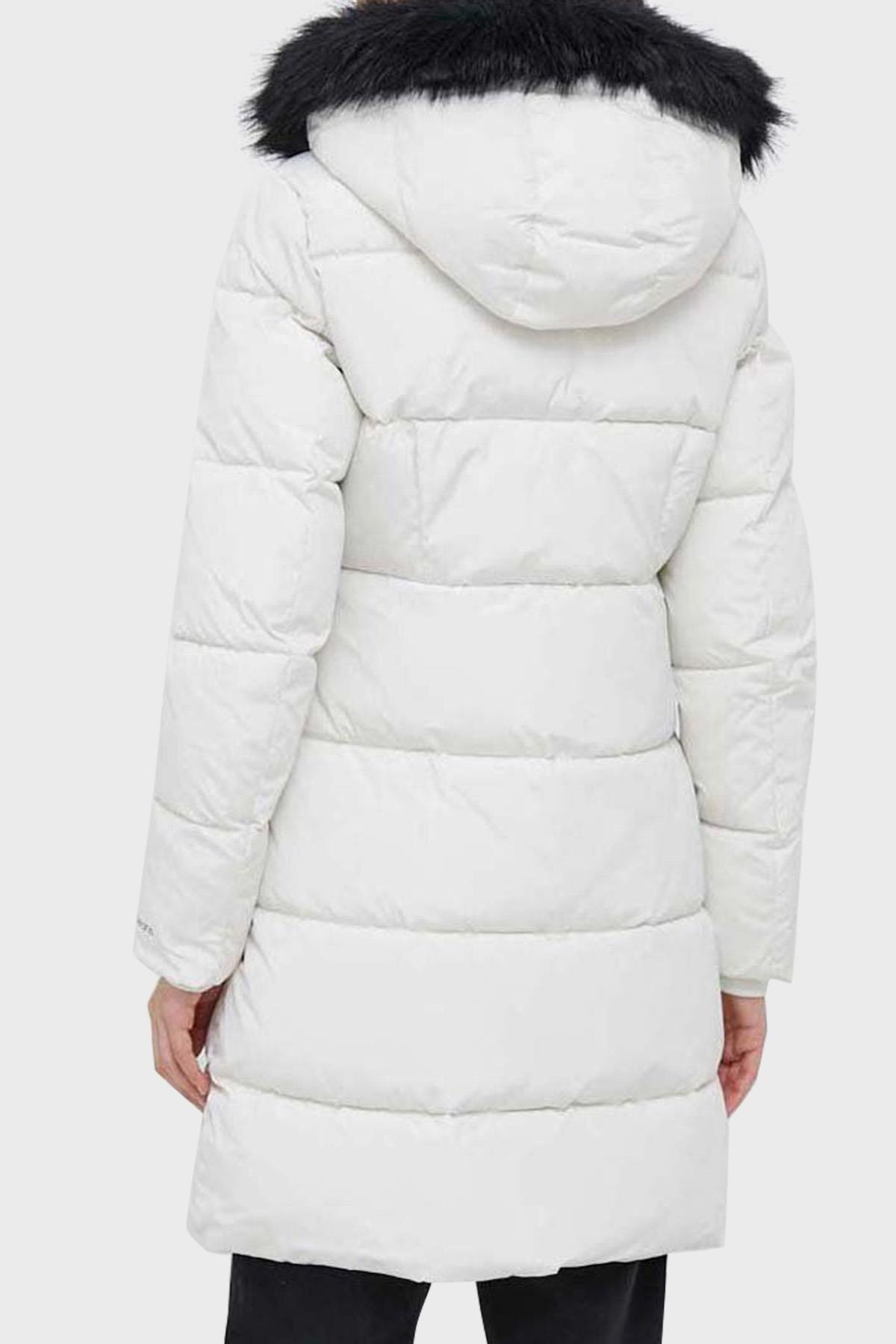 Calvin Klein Calvin Kleın Kadın Kapüşonlu Fermuar Kapamalı Cepli Uzun Kol Beyaz Mont J20J221890-YBI